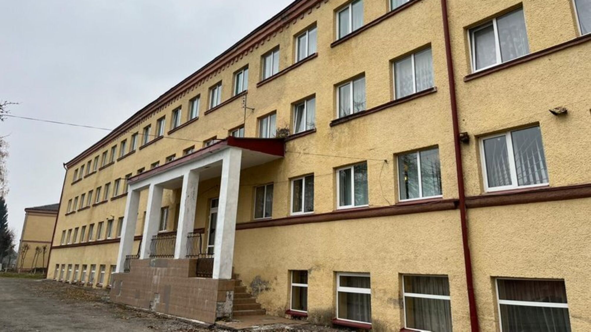 У Новосільській спецшколі діти зазнають насилля, а земля закладу годує агроімперію