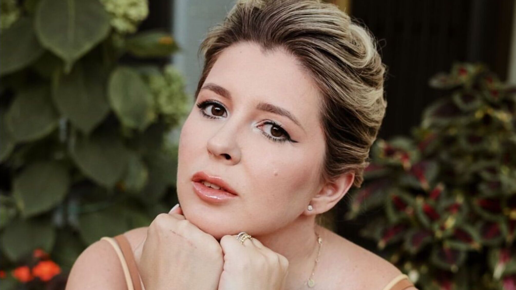 Годинник Rolex, браслети Tiffany і вишиванка за 100 тисяч: чи повʼязан дорогий стиль Світлани Павелецької із Дмитром Кулебою