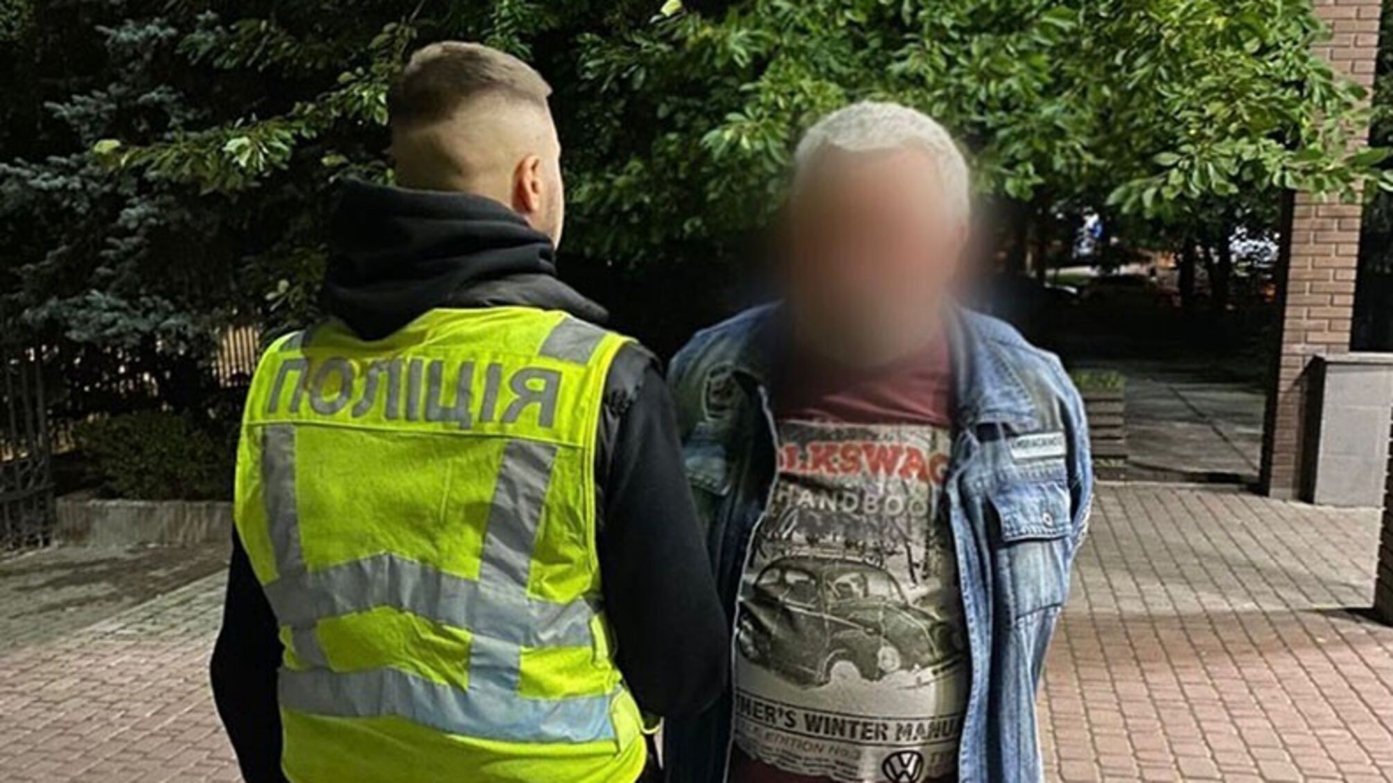 Мошенник обокрал женщину более чем на 400 тысяч гривен