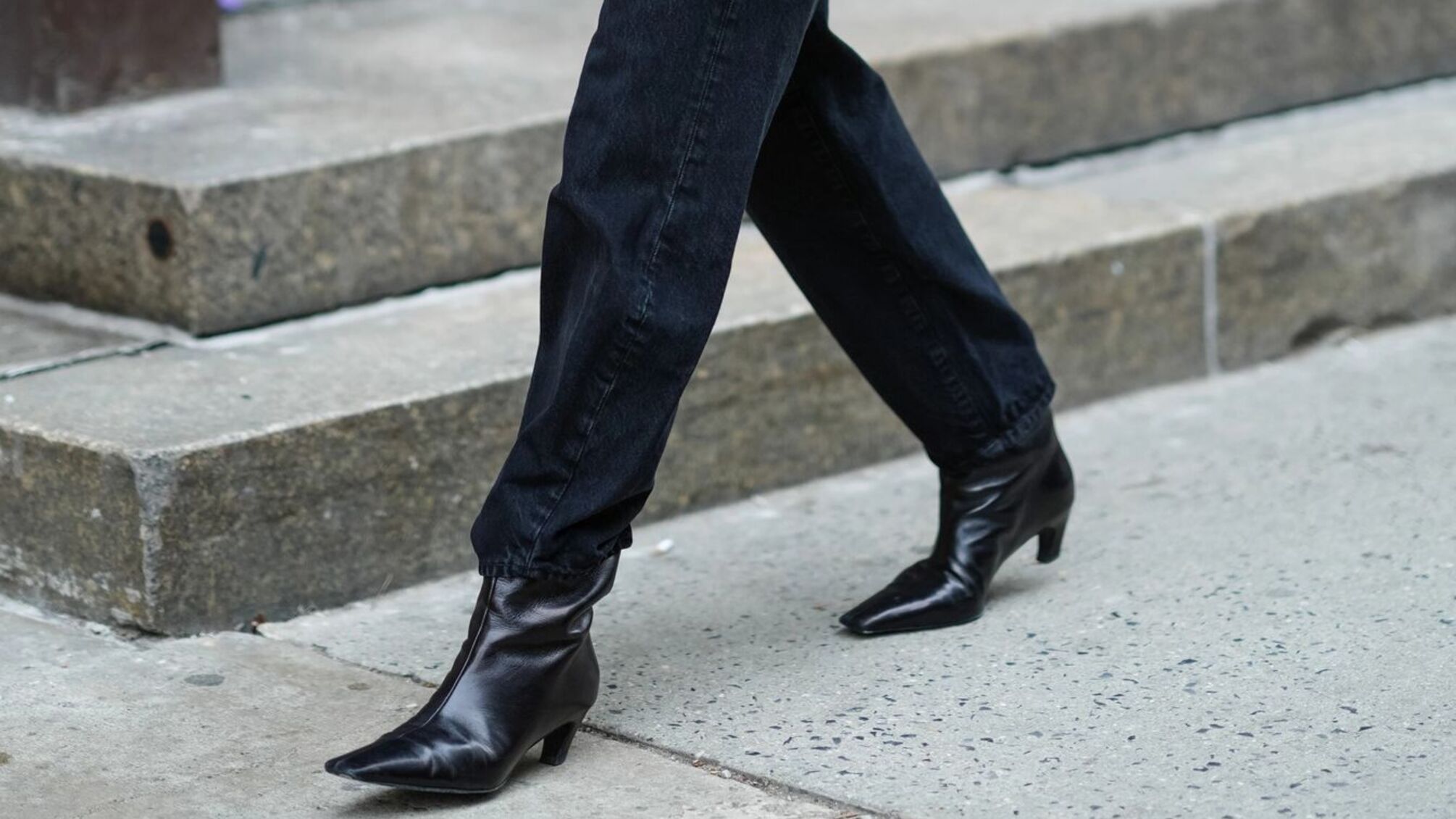 Сапоги на микрокаблуке для любого образа