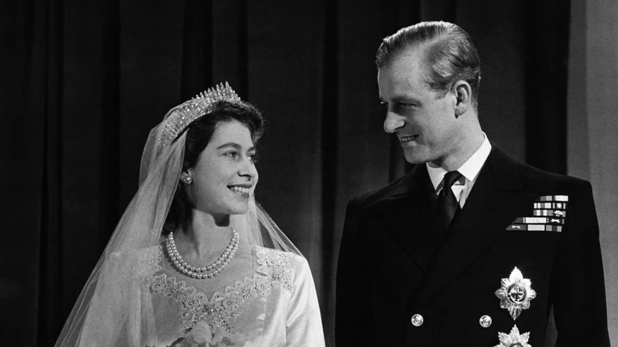 Весілля, що змінило британську монархію 75 років тому
