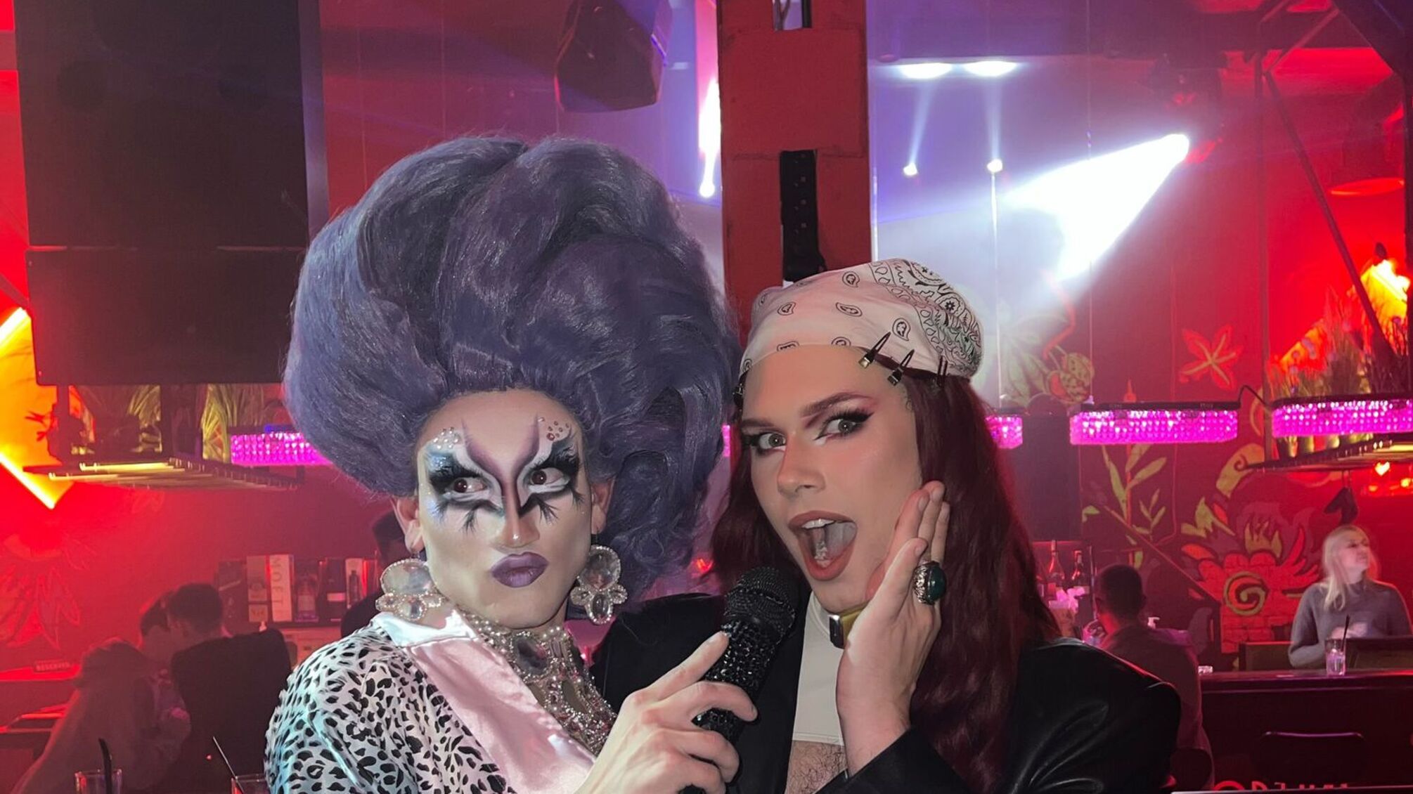 Блогер Bbarvinok розповів про конфлікт у гей-клубі