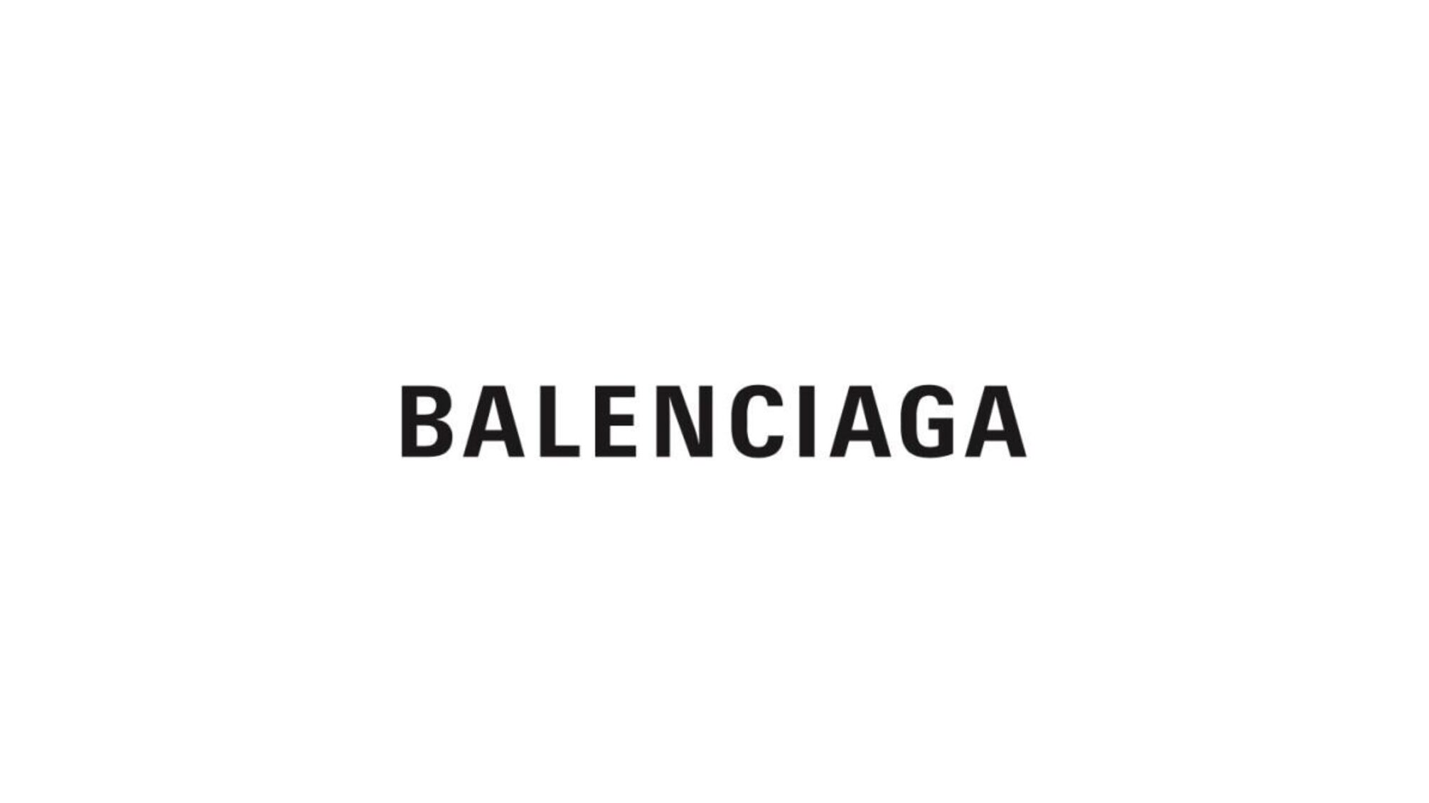 Ключ к успеху Balenciaga: провокация, дефицит и будущее моды