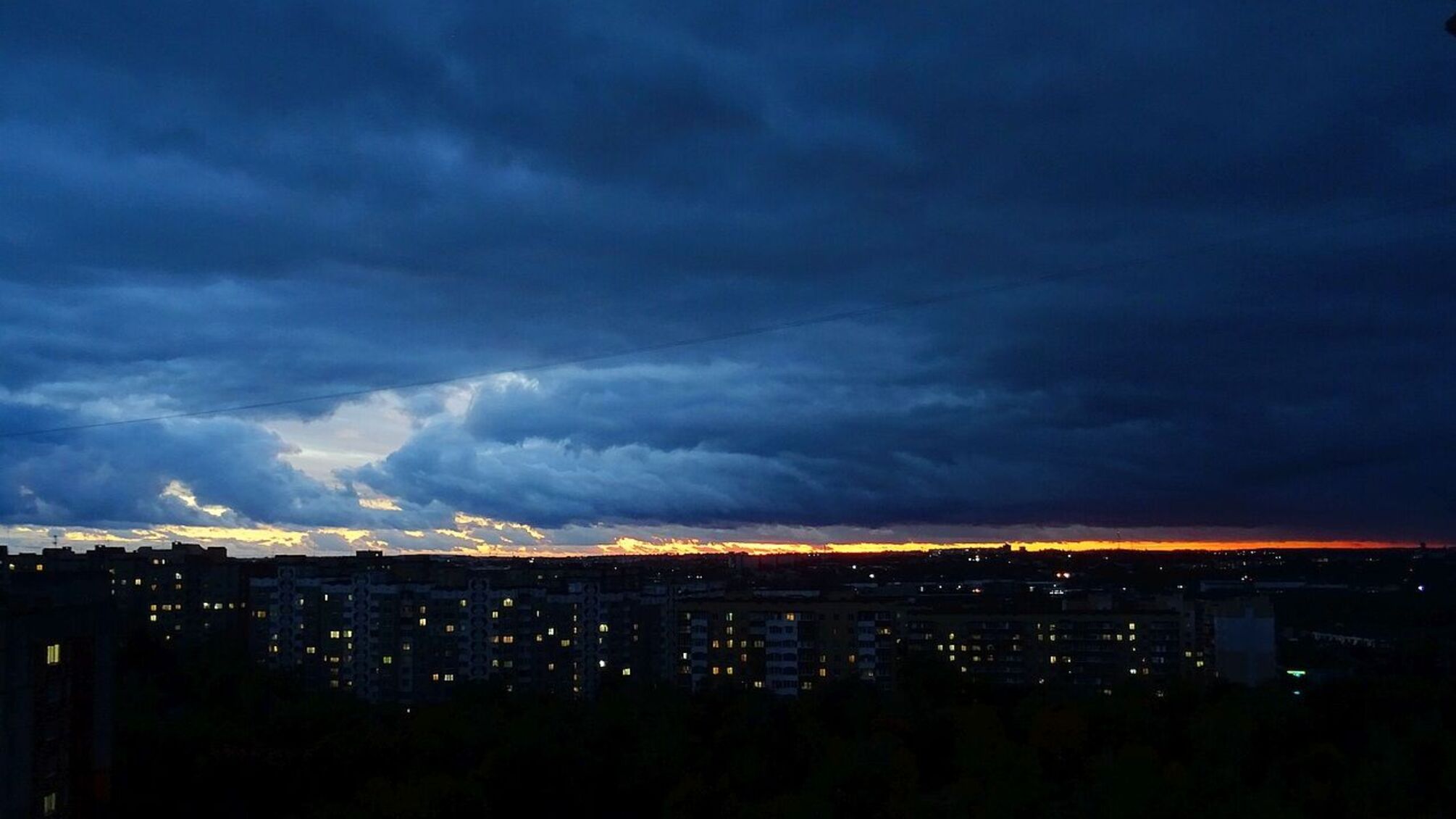 Пункти обігріву та генератори: як Тернопіль долає наслідки