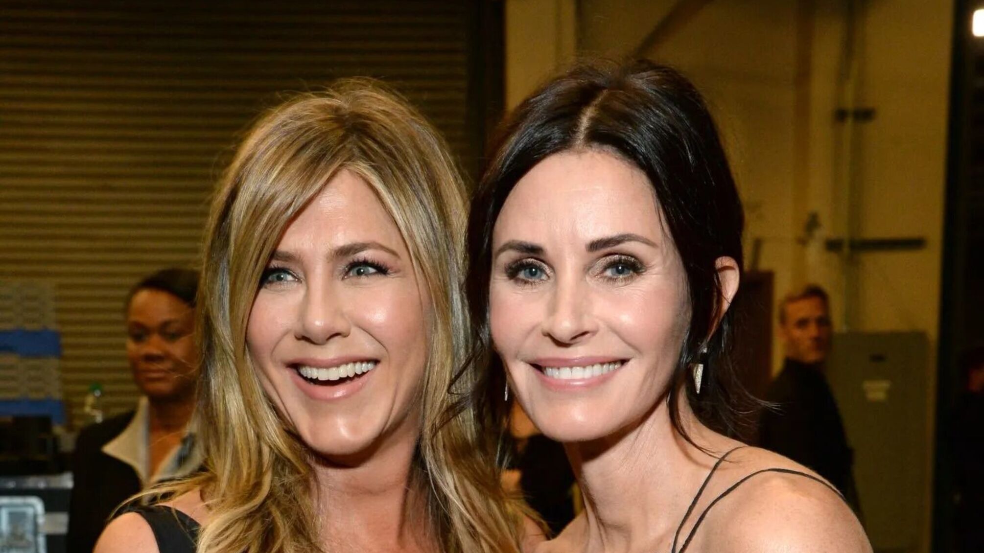 Дженнифер Энистон провела традиционный «День друзей»: в гостях Кортни Кокс и Сандра Баллок