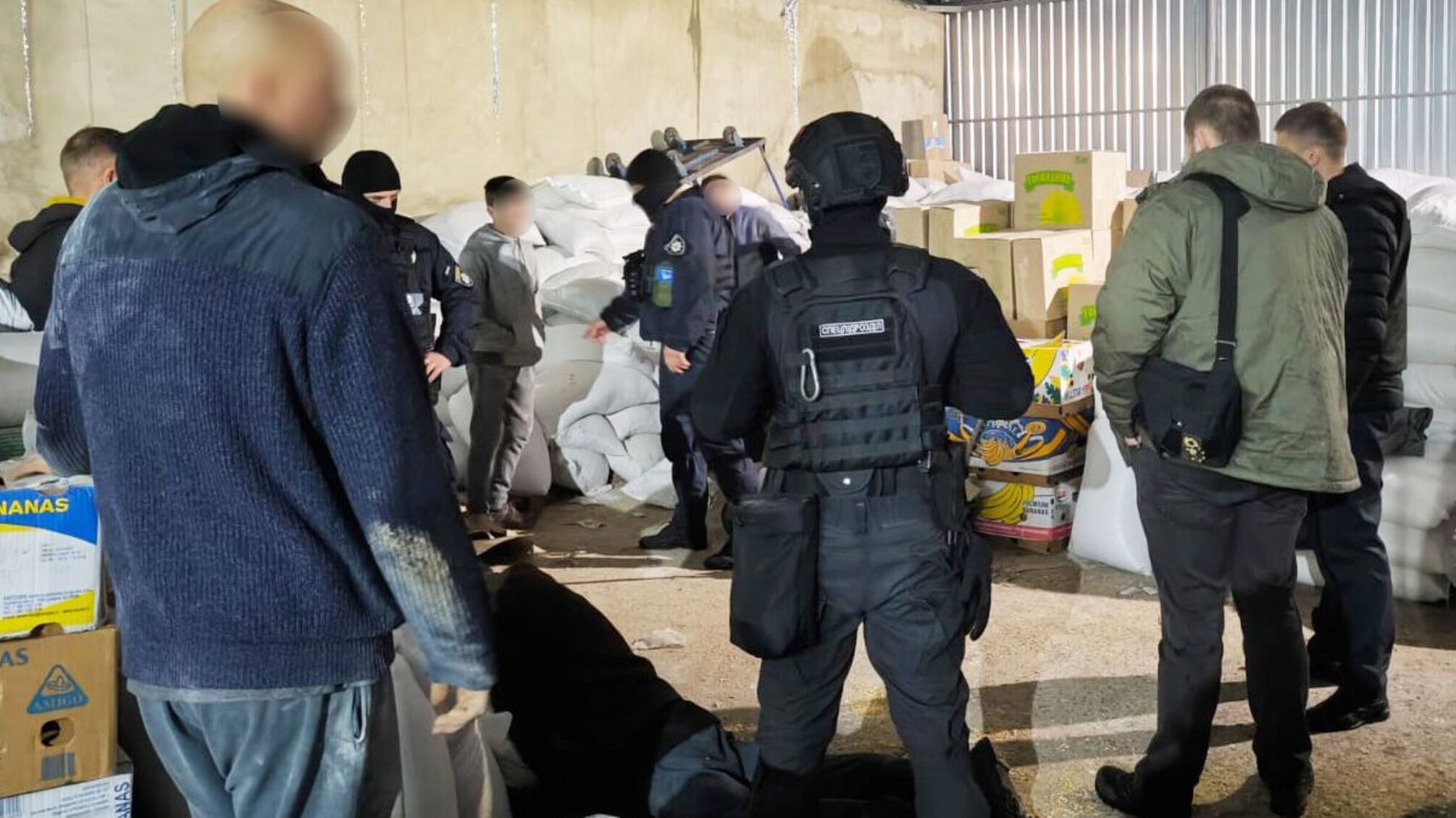 Продаж гуманітарки в Миколаєві