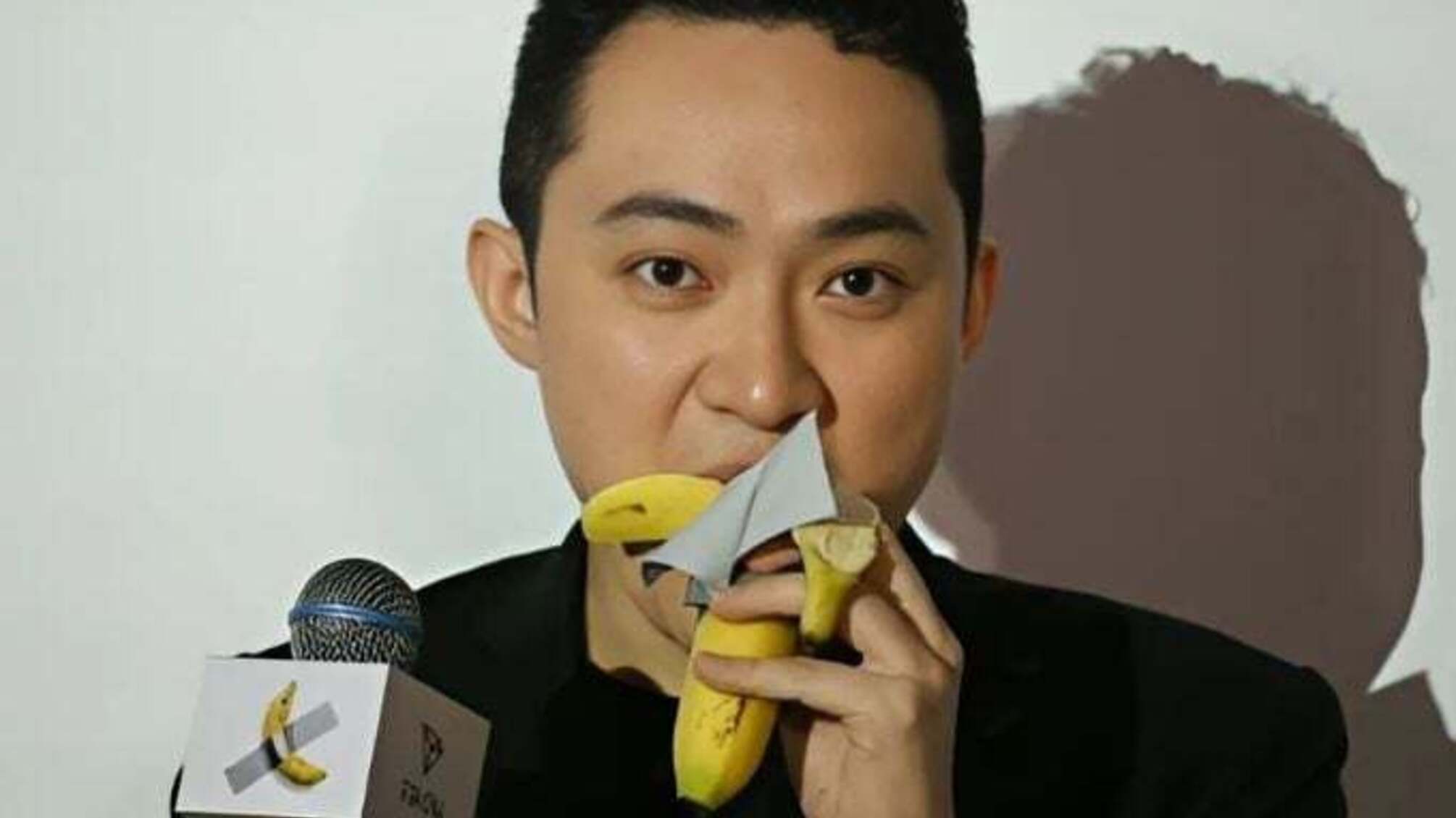 Криптомагнат, який купив бананову картину за $6,2 мільйона, просто його …