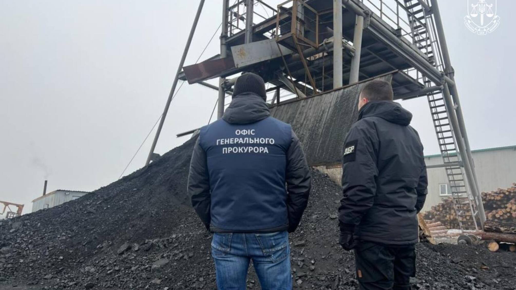 Незаконно добыли уголь на миллиард гривен: разоблачена преступная организация