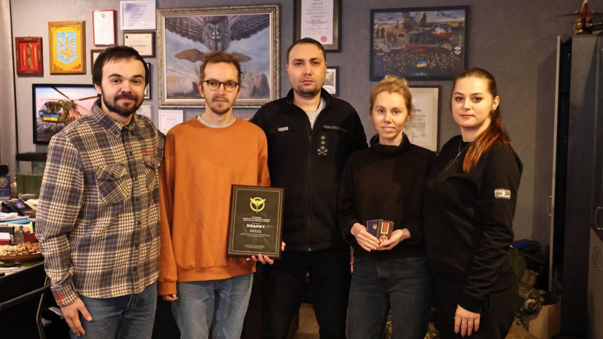 Буданов встретился с 'Один в каноэ' и получил приглашение на концерт.