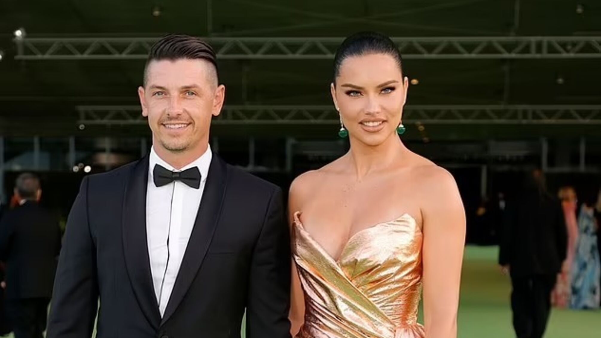 История любви Адрианы Лимы и Андре Леммерса: свадьба в пустыне