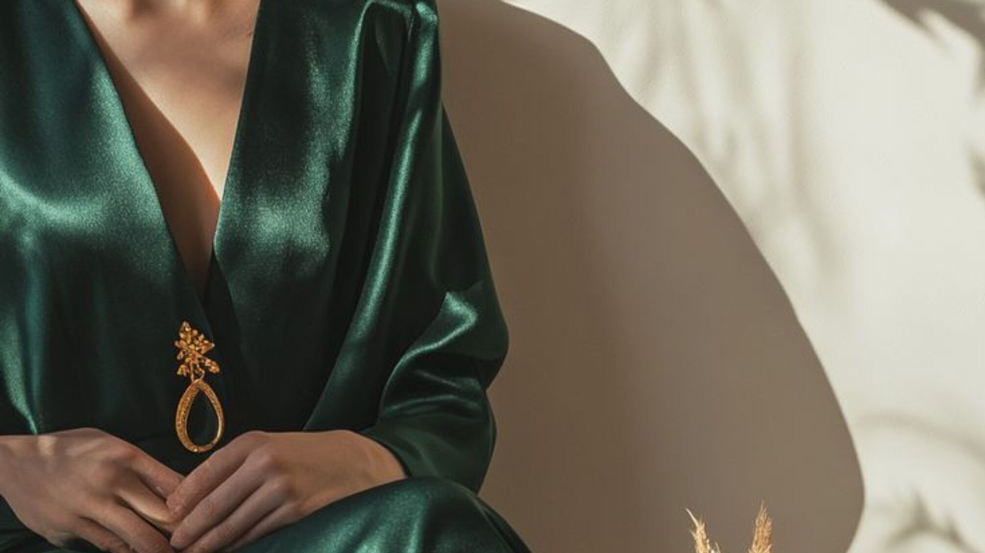 Зеленый и коричневый: главные оттенки года Зеленой Деревянной Змеи