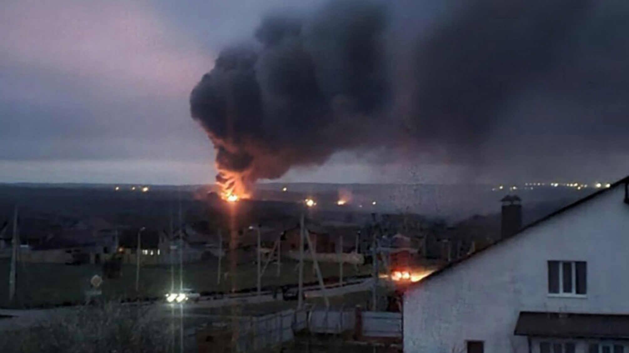 Відбулася серія атак дронів на Ростовську та Воронезьку області росії