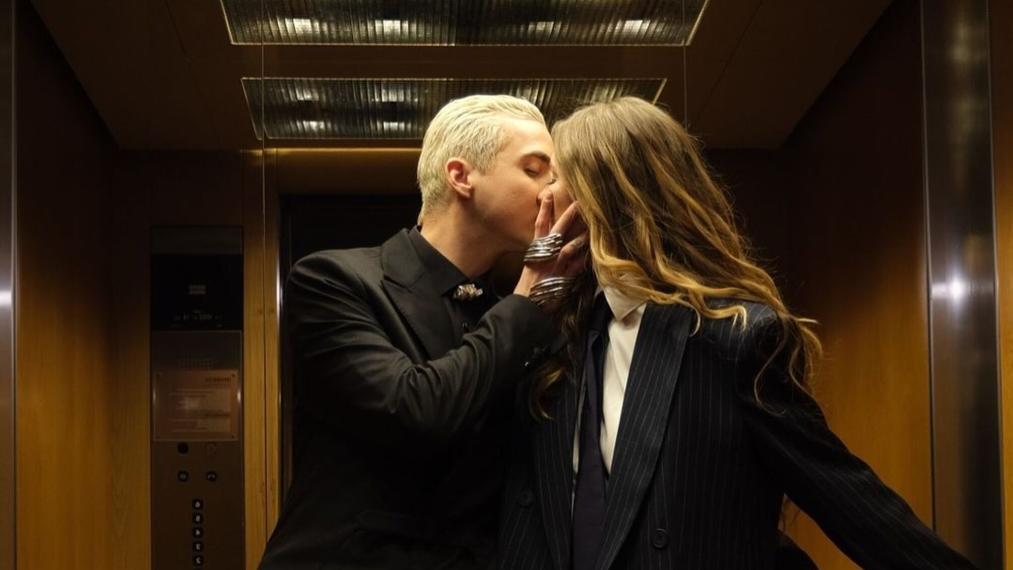 Фото MÉLOVIN і SWOIIA викликало ажіотаж серед шанувальників