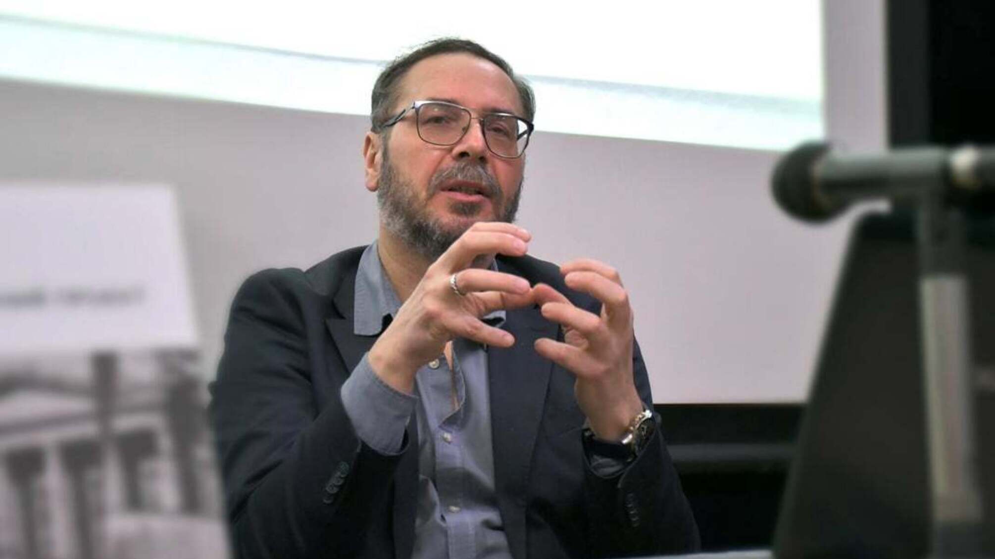 Соломия Бобровская обвинила директора музея в 'исчезновении' после выставки в Литве