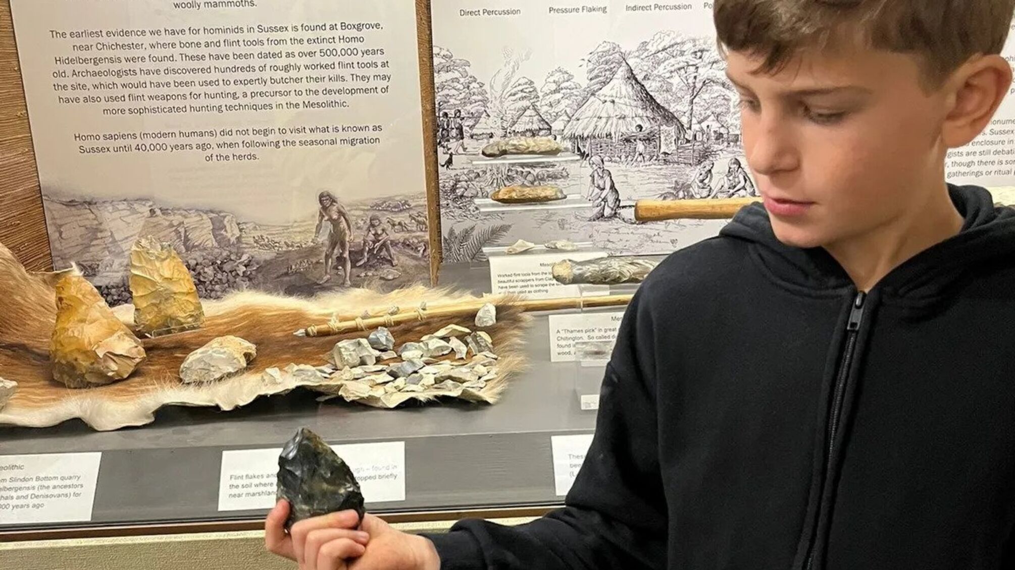 Кам’яна сокира віком 50 000 років