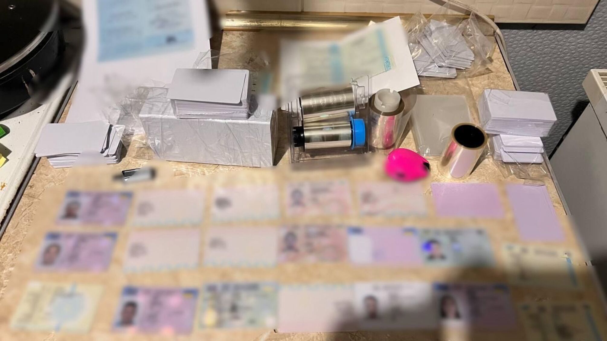 Житель Киевщины организовал подпольную типографию