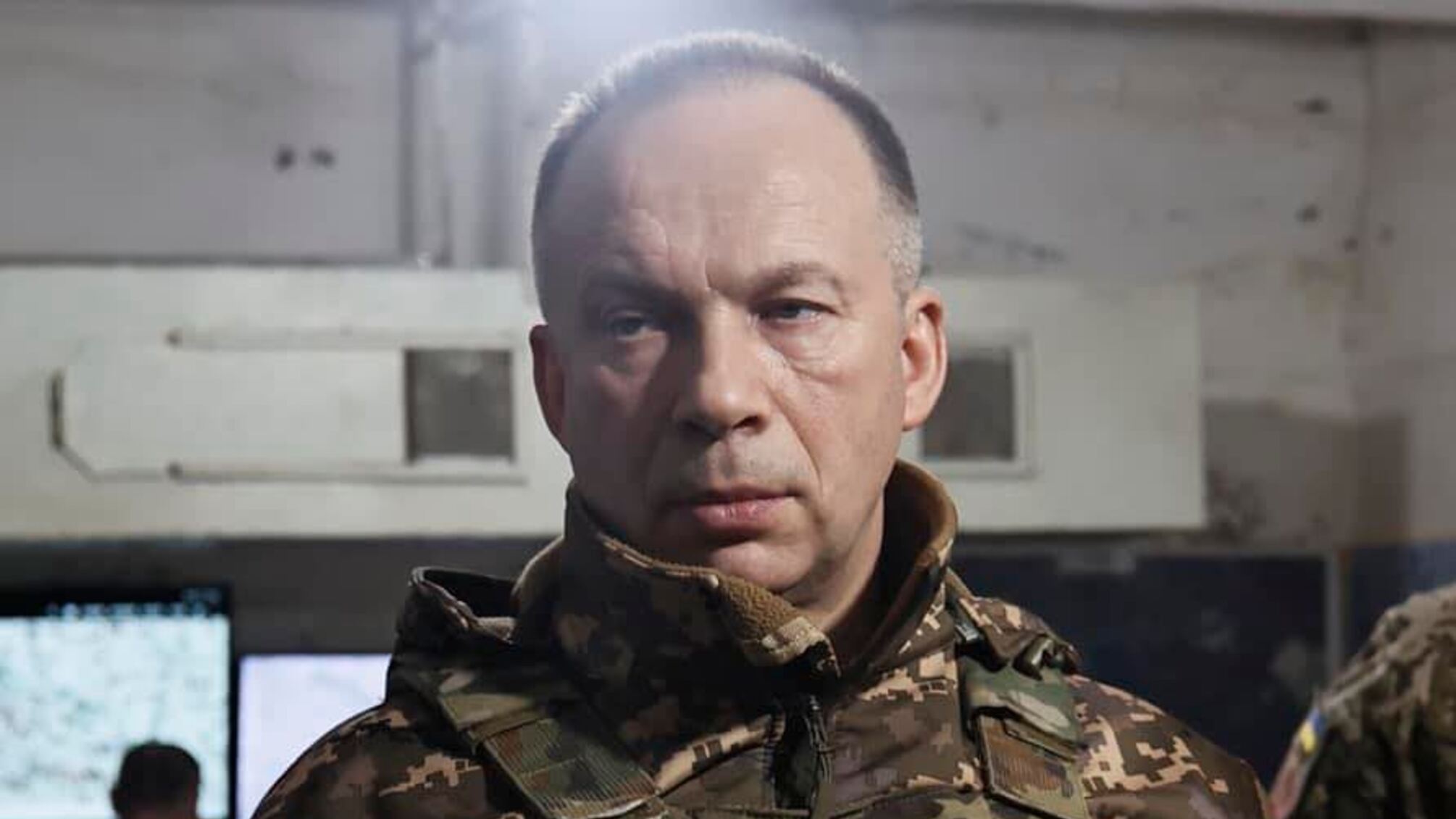 На офіційній сторінці Головнокомандувача ЗСУ у Facebook оновили основне фото