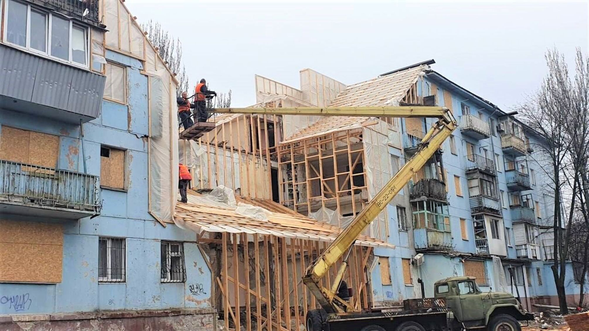 В Запоріжжі продовжують відбувати зруйновані будинки