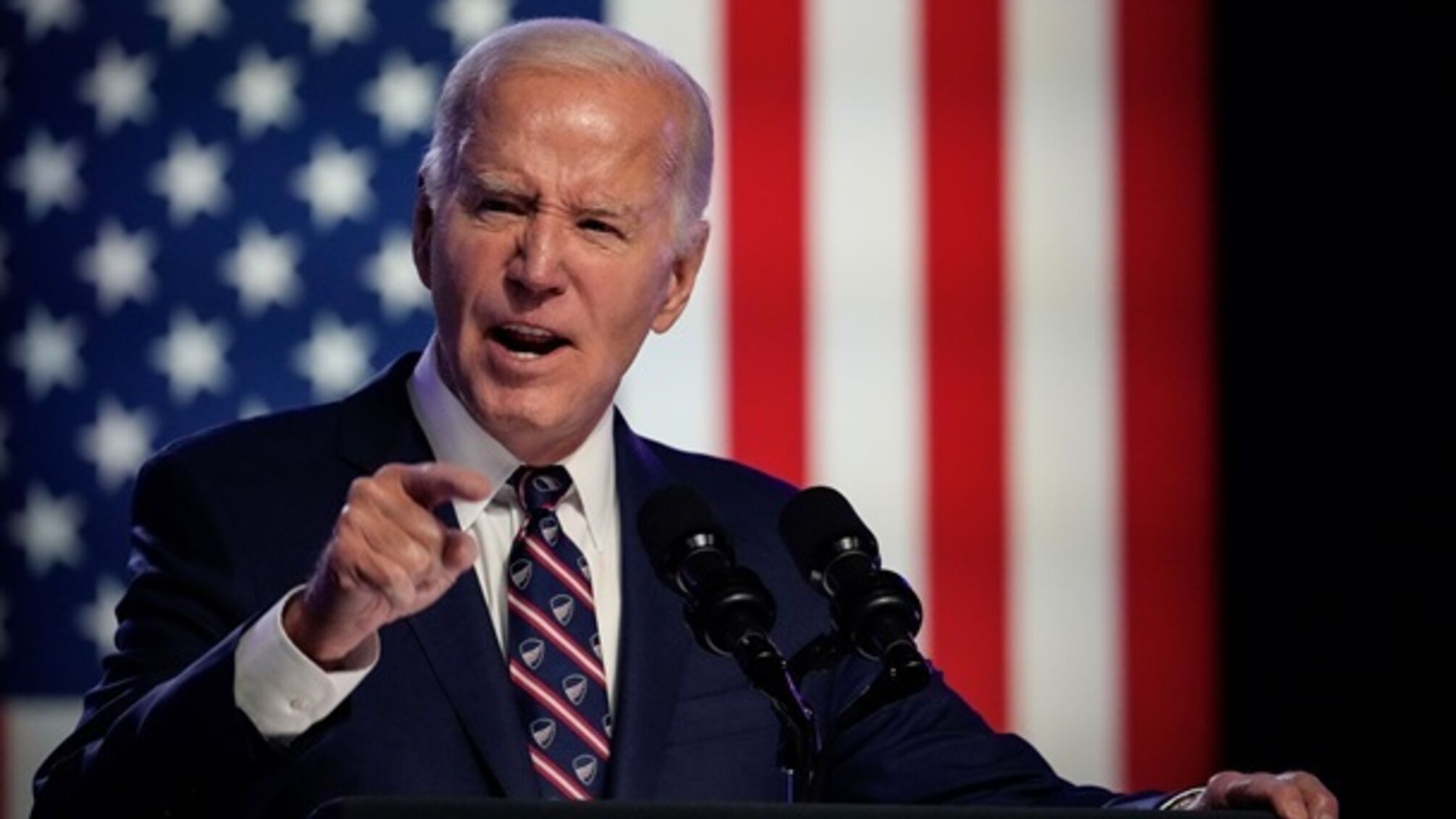 Байден: путін відповідальний за смерть Навального