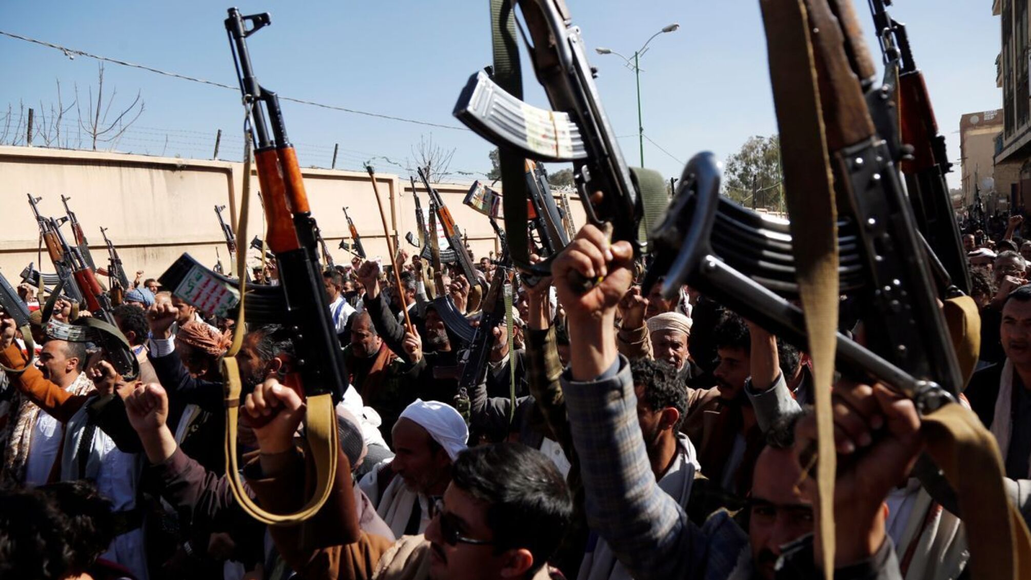 ЄС вирішив розпочати військову операцію проти єменських хуситів, – DPA