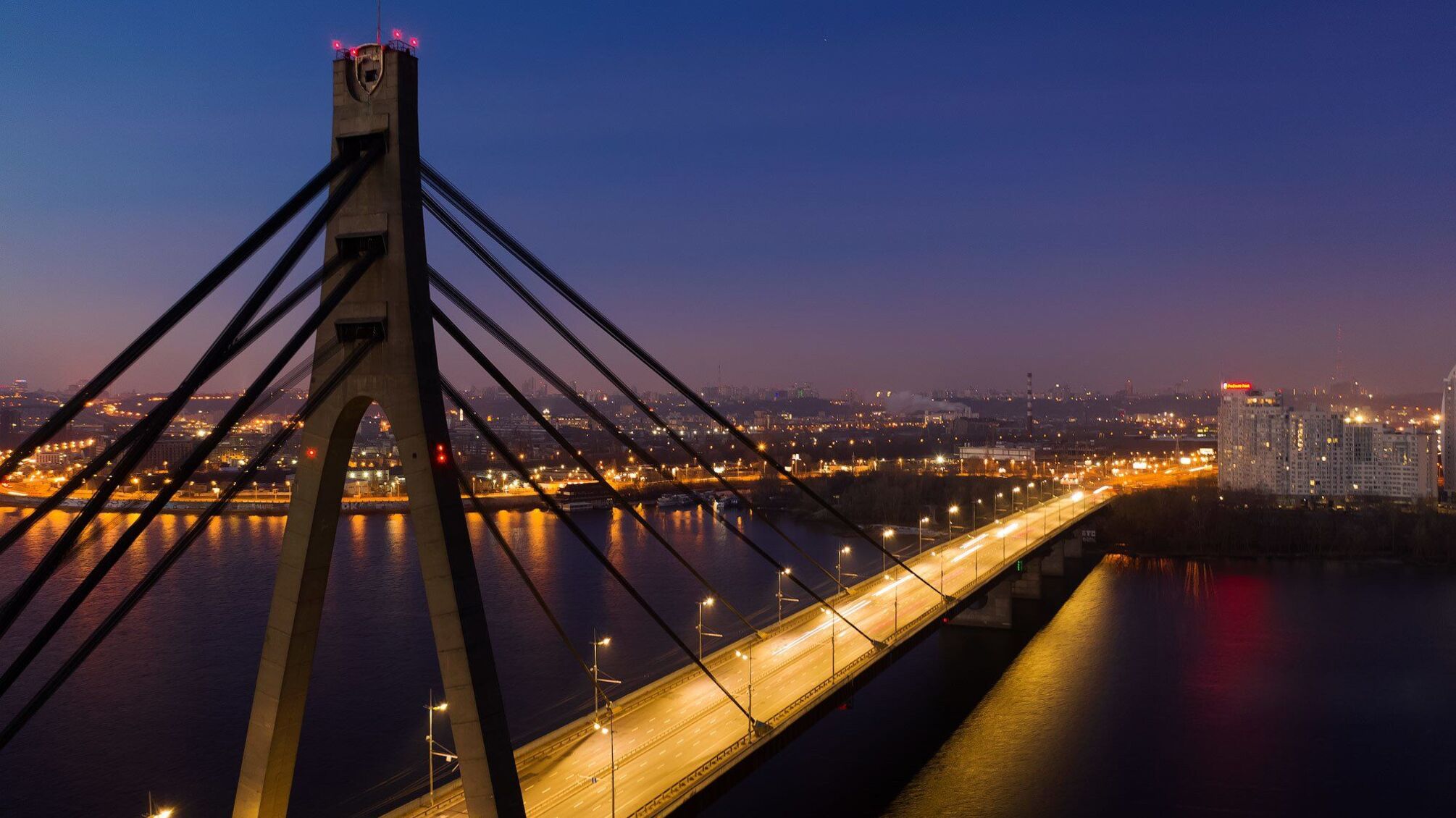 Северный мост в Киеве закроют на ремонт