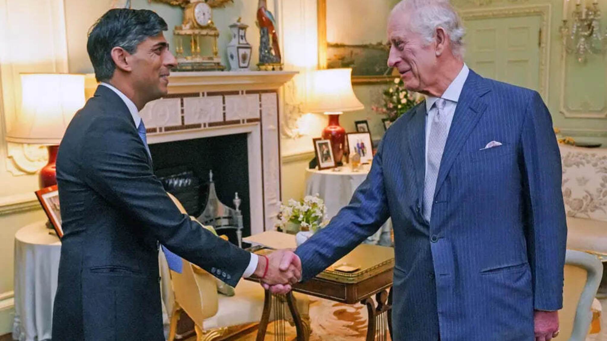 Король Чарльз с премьер-министром Великобритании Риши Сунаком