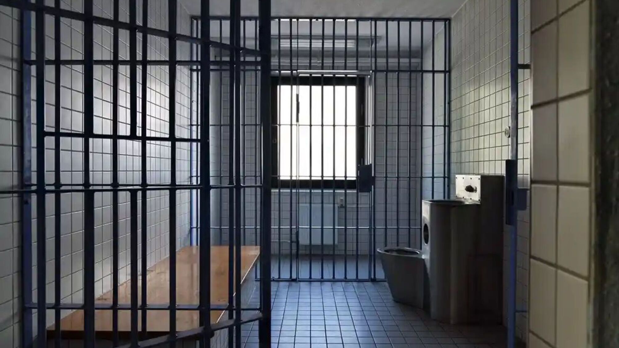 В Житомире разоблачили заключенного, который выманивал деньги у родственников пленных украинских военных