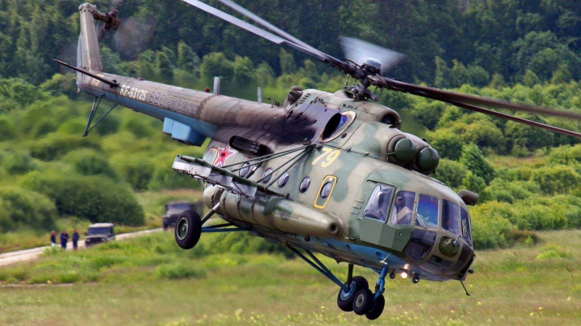 Россияне обнаружили обломки внезапно исчезнувшего накануне с радаров Ми-8