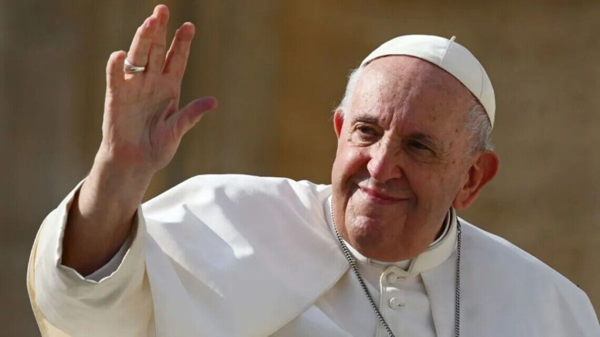'Переговоры никогда не капитуляция': в Ватикане объяснили слова Папы Римского