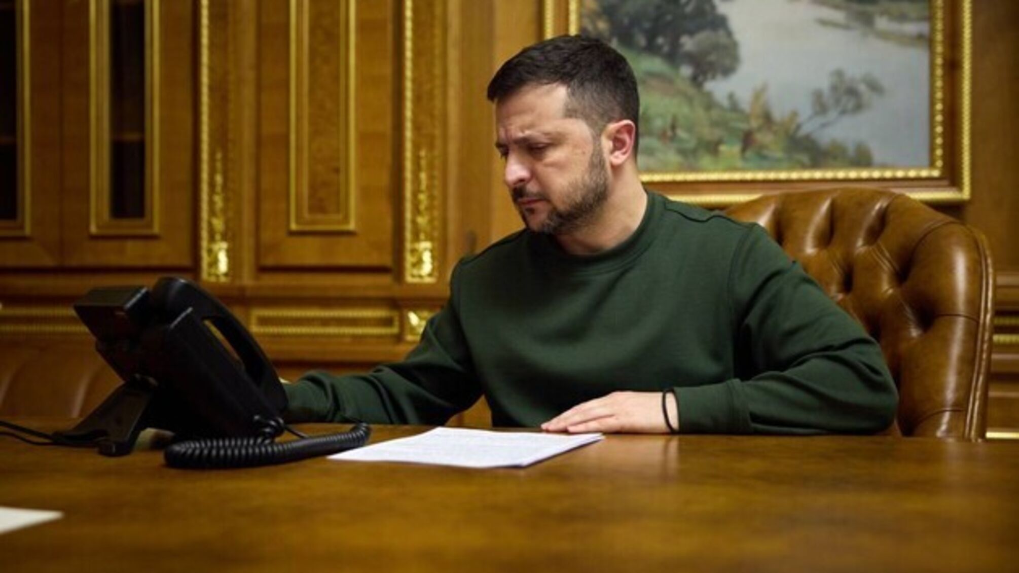 Зеленський підписав закон про збереження репродуктивних клітин військових після їхньої смерті