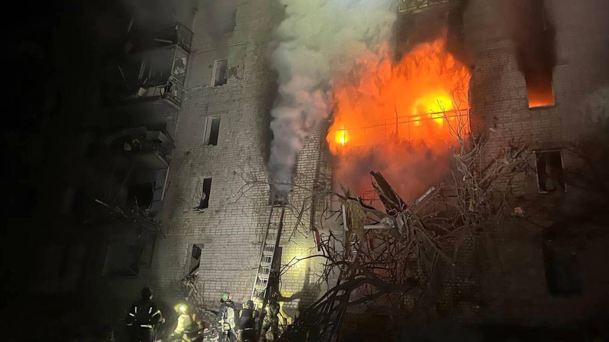 Авиабомба разнесла жилой дом в Купянске