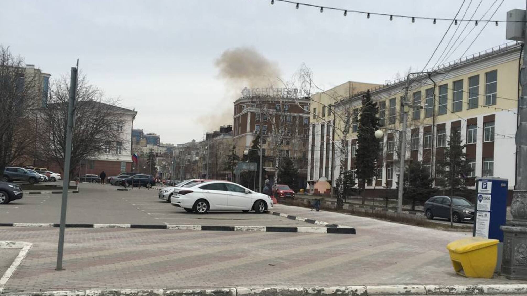 Дроны атаковали здание фсб в Белгороде