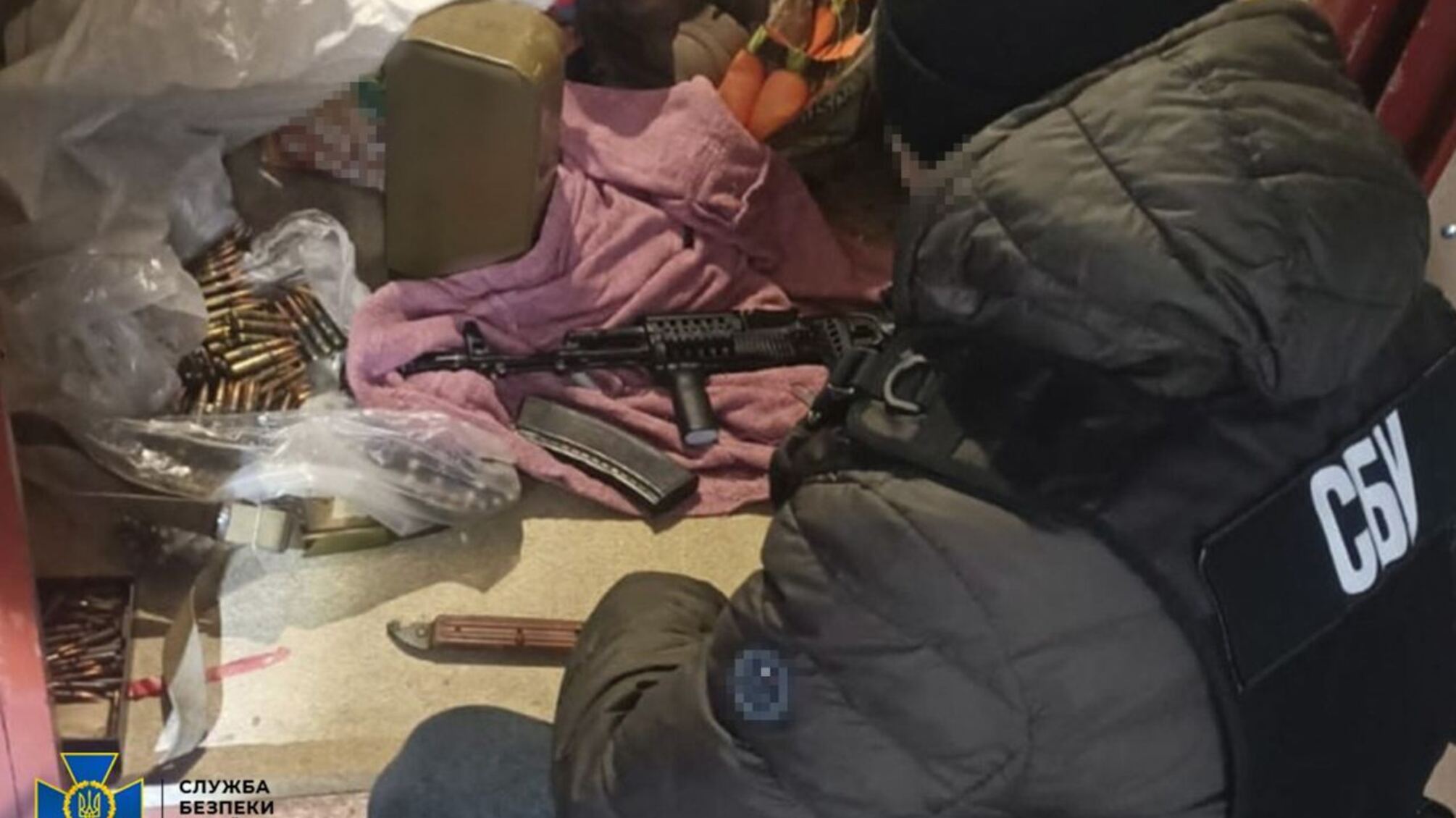 Продавали криміналітету 'трофейну' російську зброю та вибухівку: СБУ викрила чорних зброярів