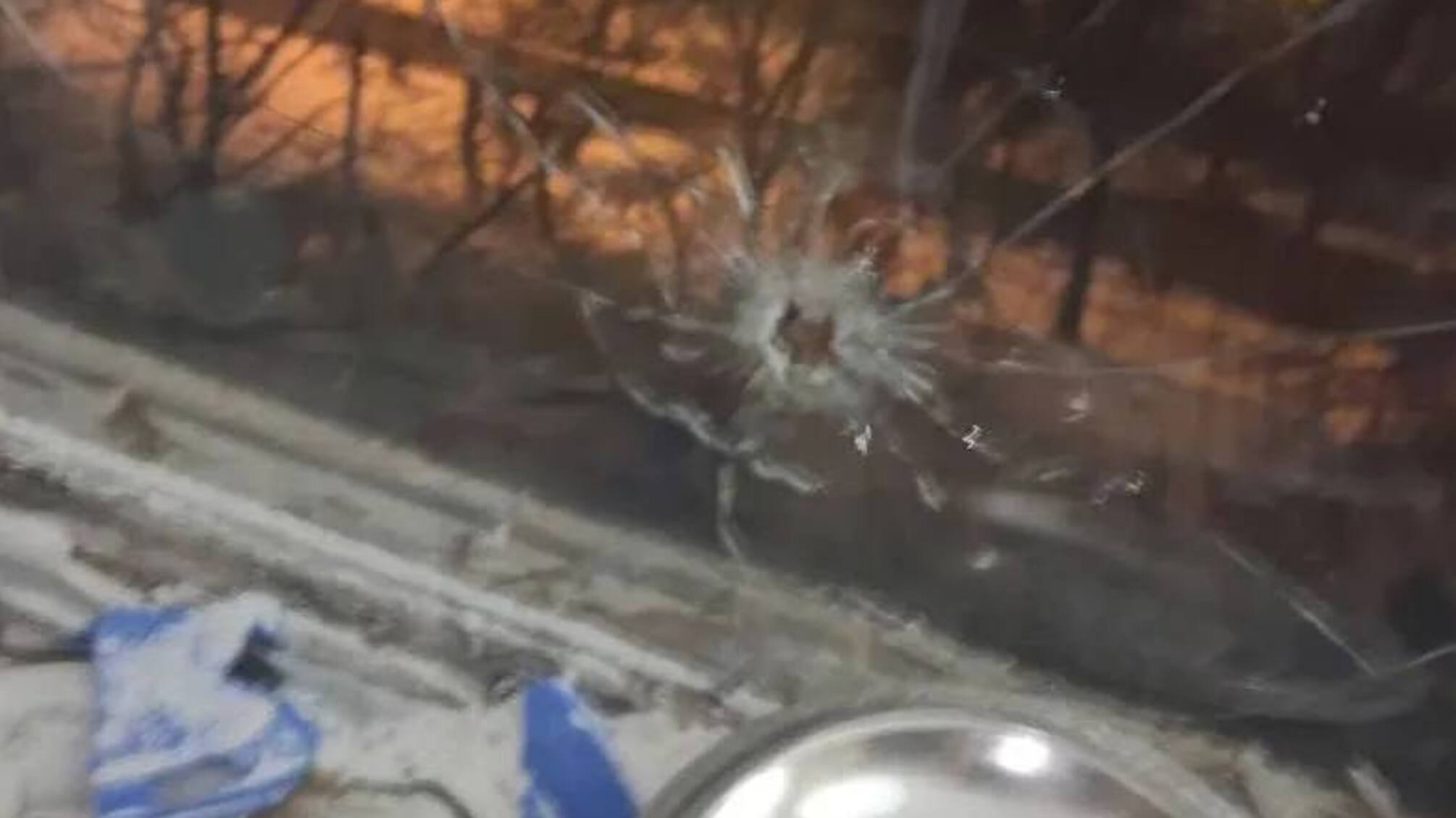 Посварився з матірʼю: у Києві чоловік влаштував стрілянину у житловому будинку