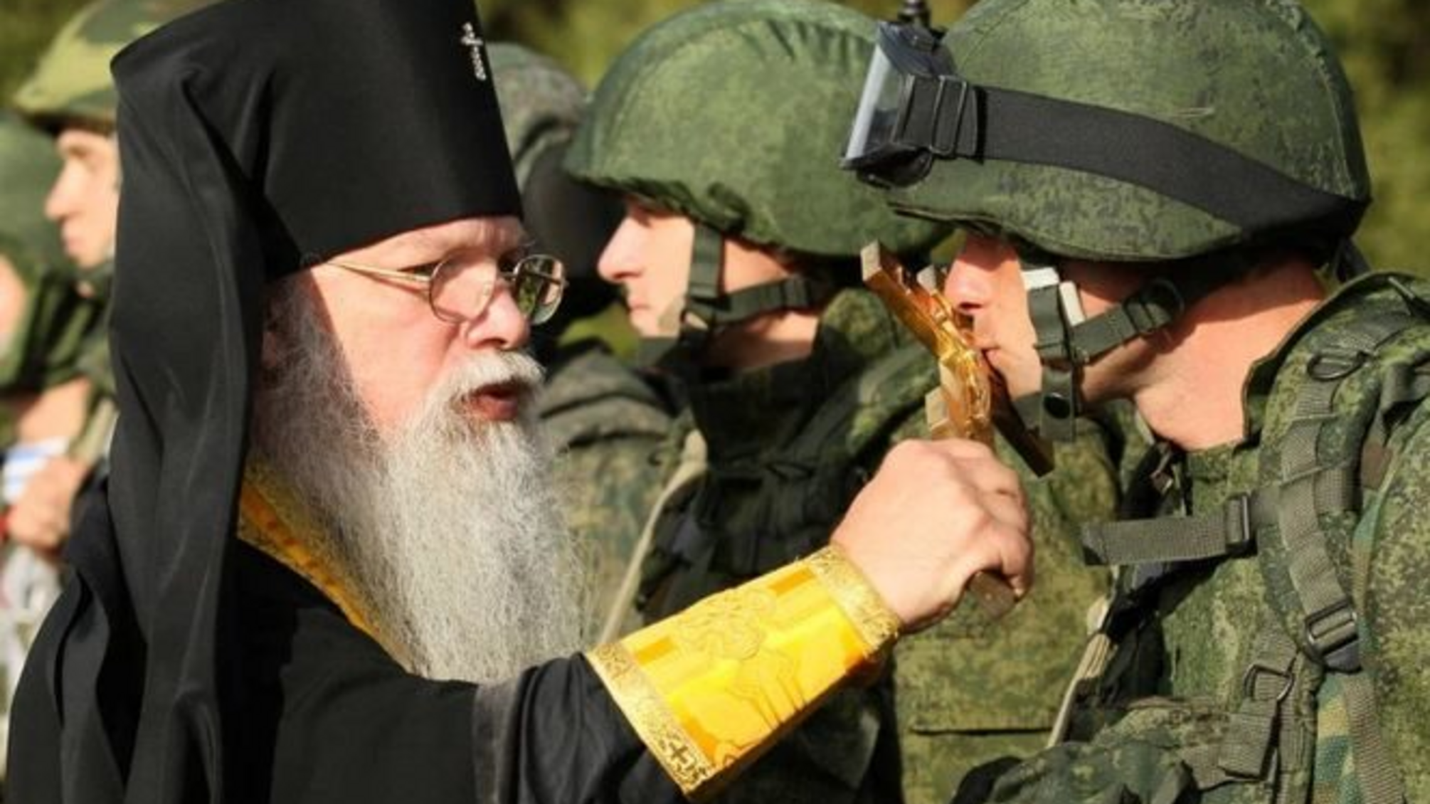 Священникам УПЦ МП запретили быть военными капелланами