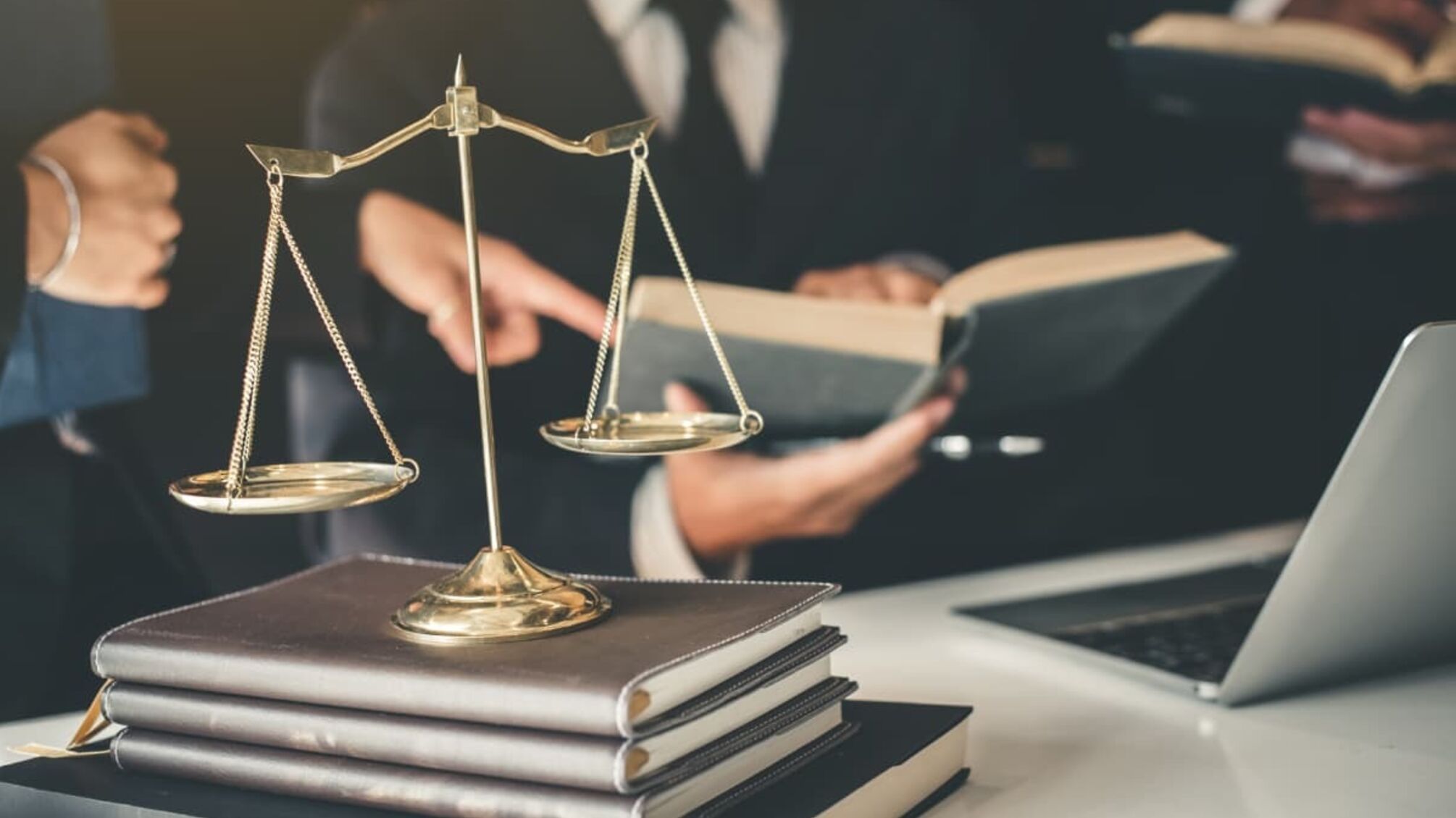 Розслідування масштабної афери майже не просунулось за два роки