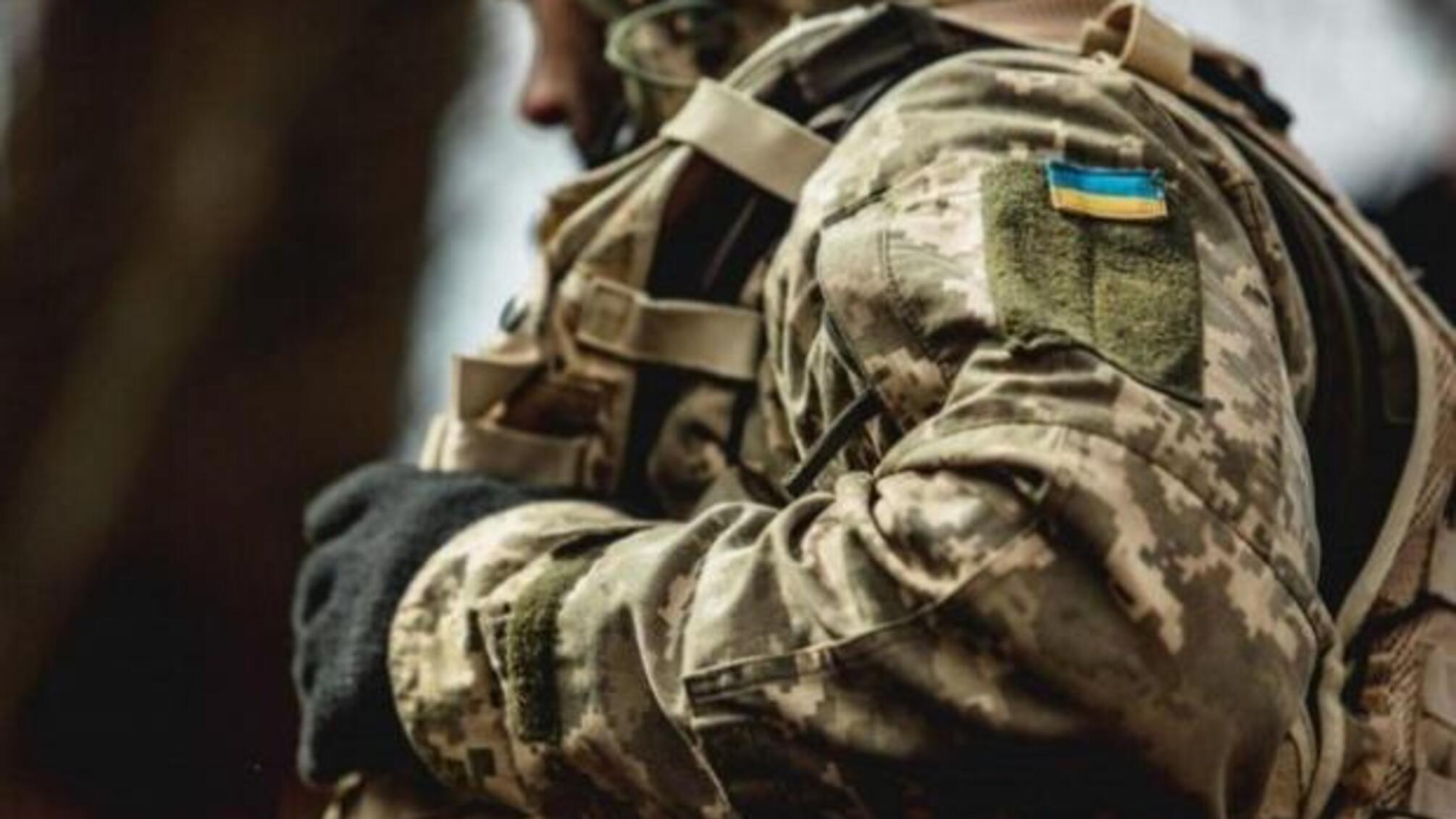На Дніпропетровщині чоловік із ножем напав на військового з ТЦК