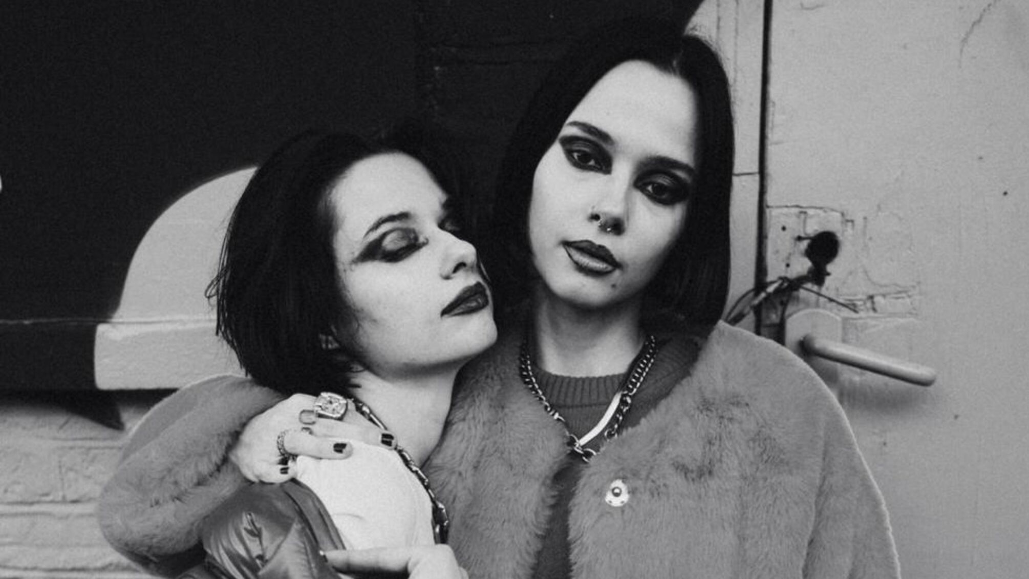 Дует Bloom Twins