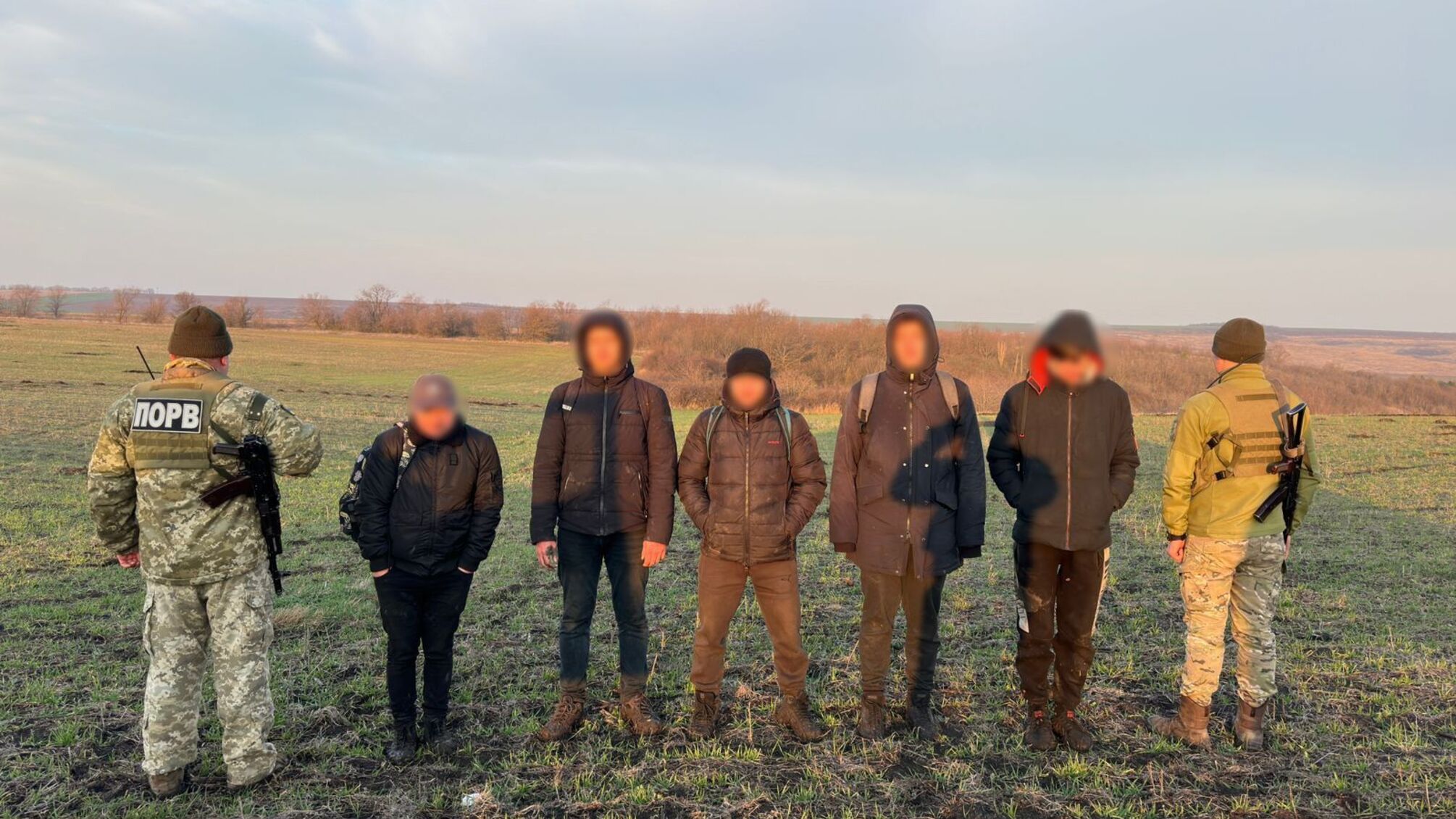 В Одеській області затримано ухилянта, який ховався в ящику для білизни, щоб потрапити в Молдову