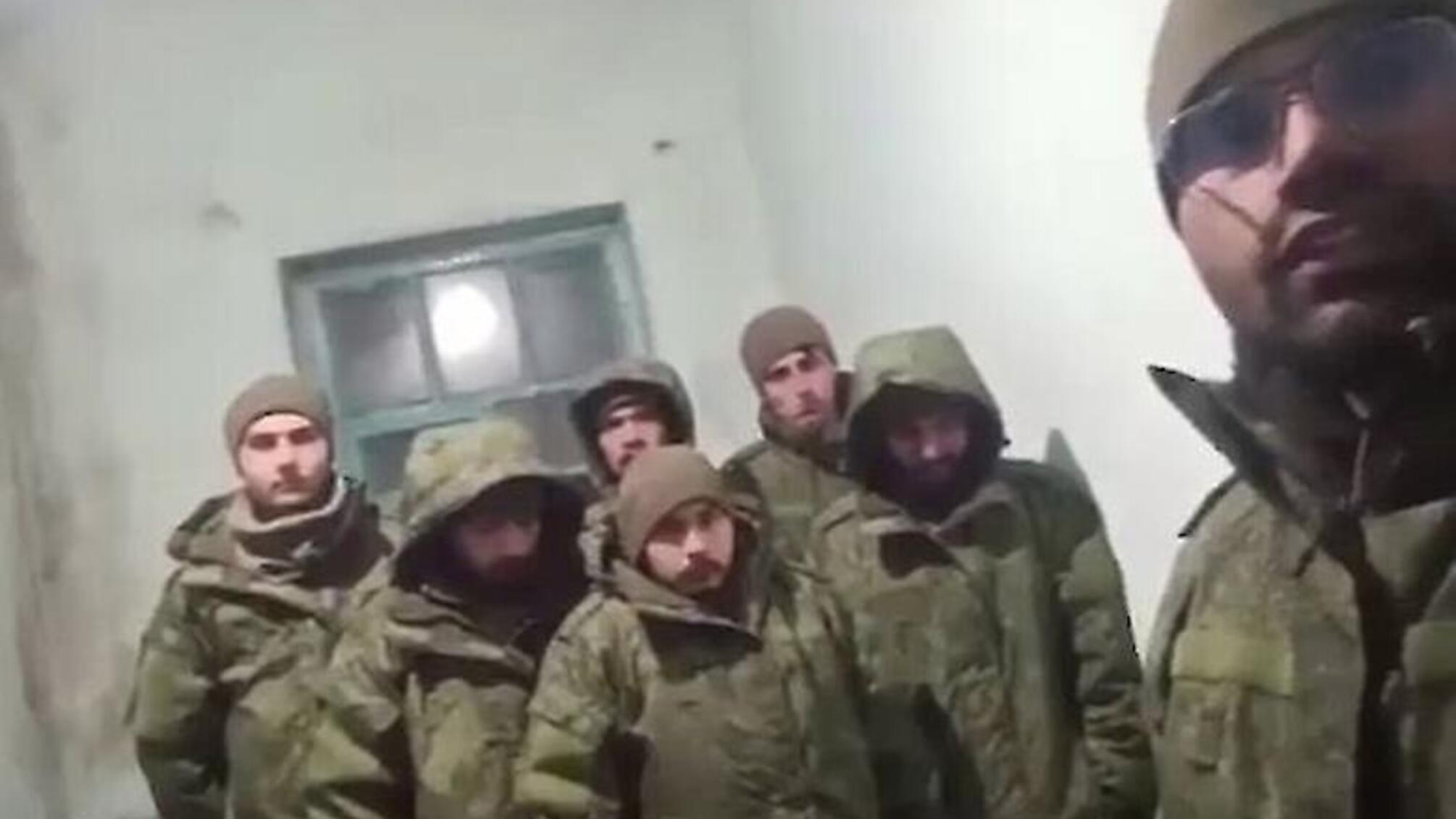 Семь индусов записали обращение, где просят вернуть их домой