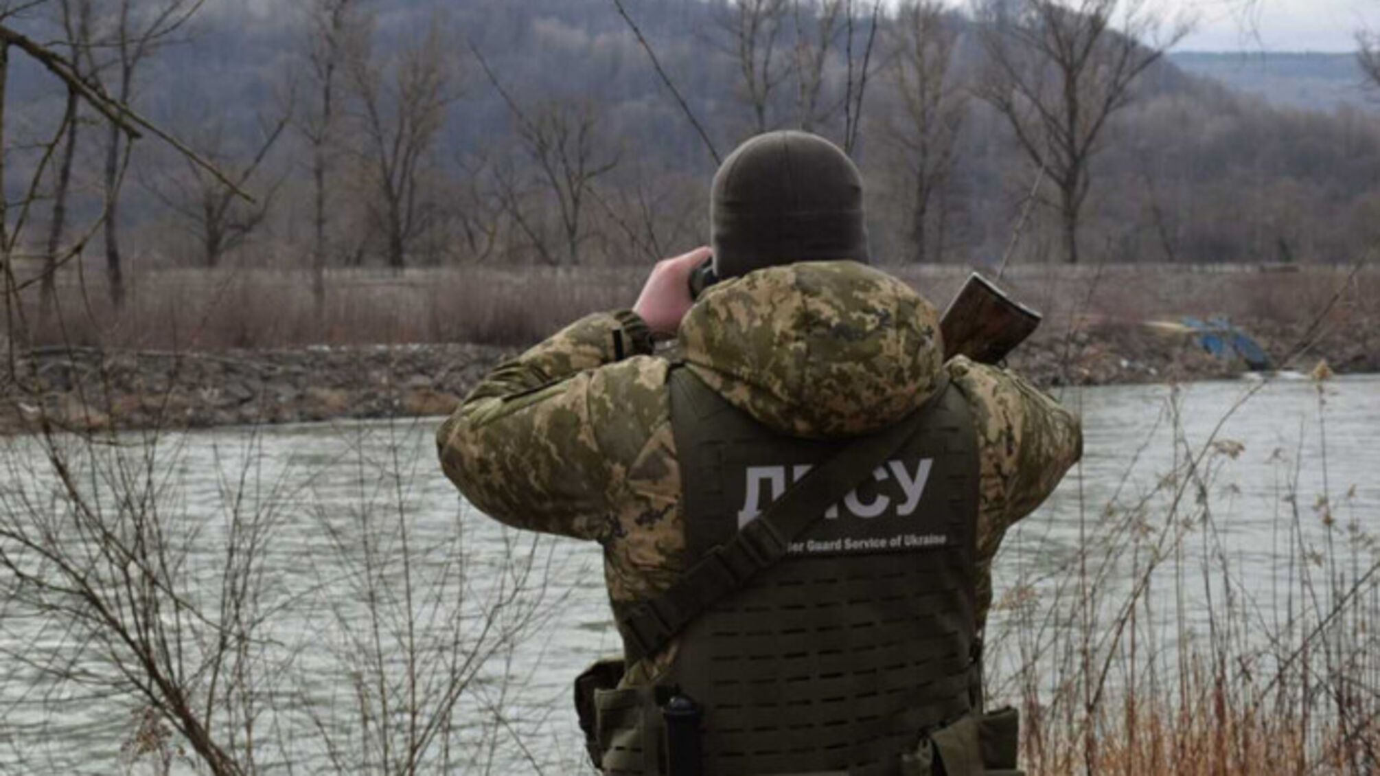 Половина опитаних - розуміють чому чоловіки тікають за кордон, інші - соромляться