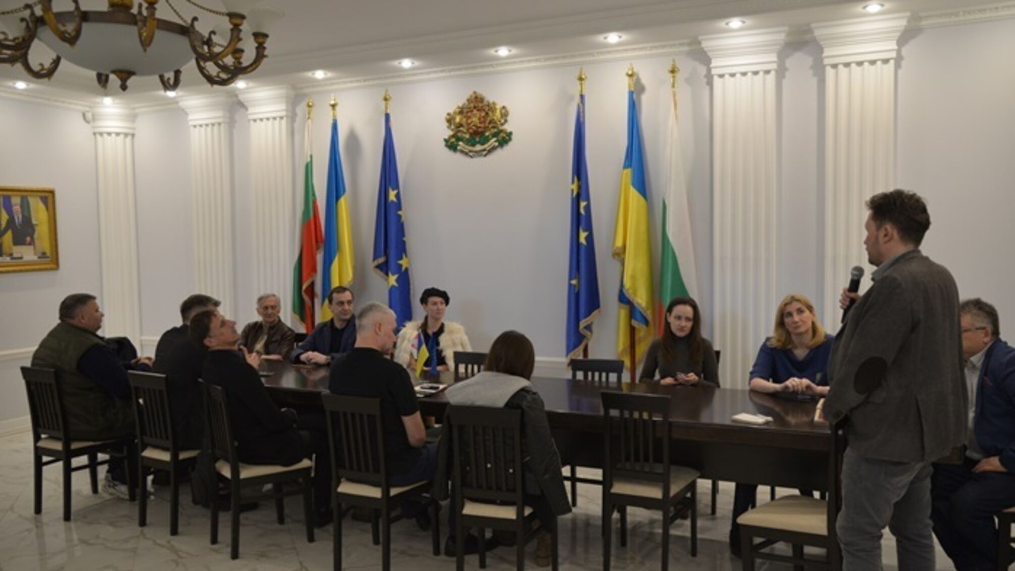 Эффективность через соседство: новая стратегия Западного информационного фронта