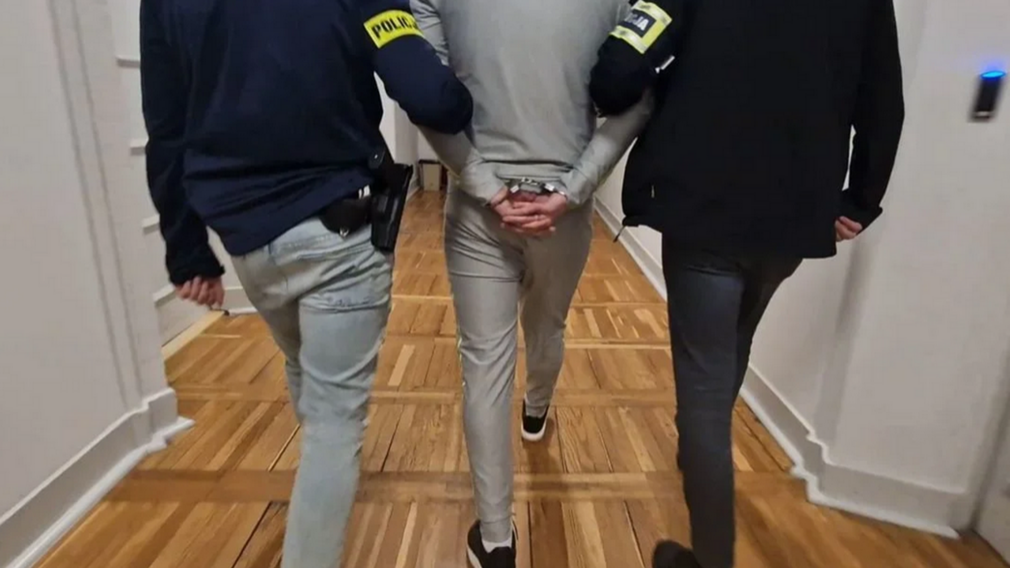 В Польше задержали троих украинцев, которые обворовывали грузовики прямо во время движения