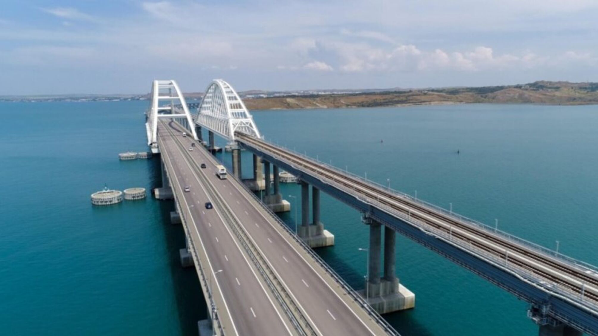 Крымский мост перекрыт, в Севастополе раздается тревога, - рос СМИ
