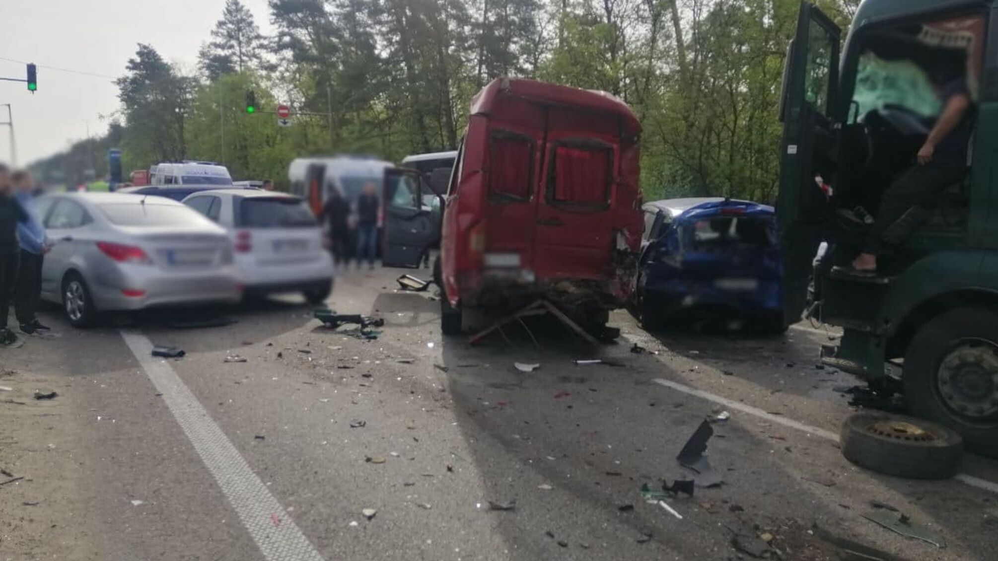 Восьмеро поранених та шість пошкоджених авто: поліція Києва затримала винуватця ДТП
