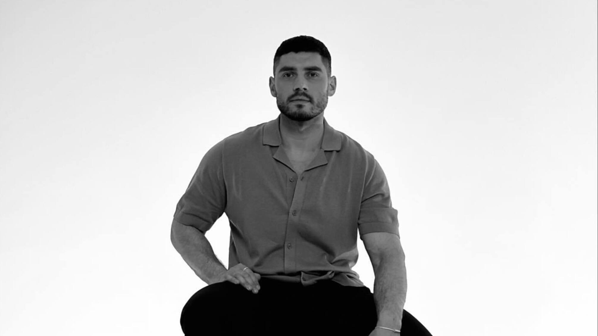 Нікіта Добринін, чорно-біле фото