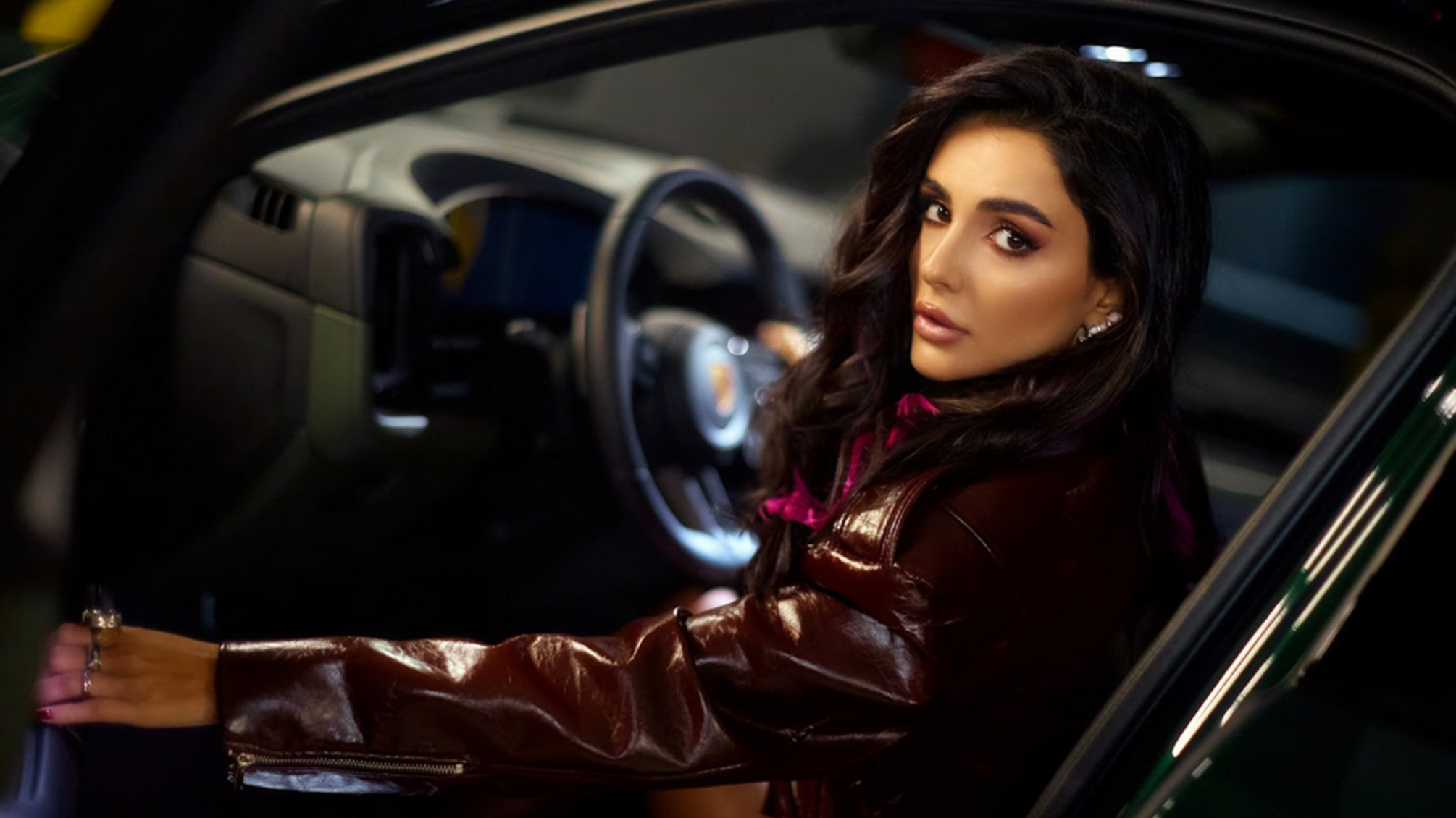 'Всі почуття уже забуті': Анна Трінчер у новій пісні розказала, що відпустила минуле