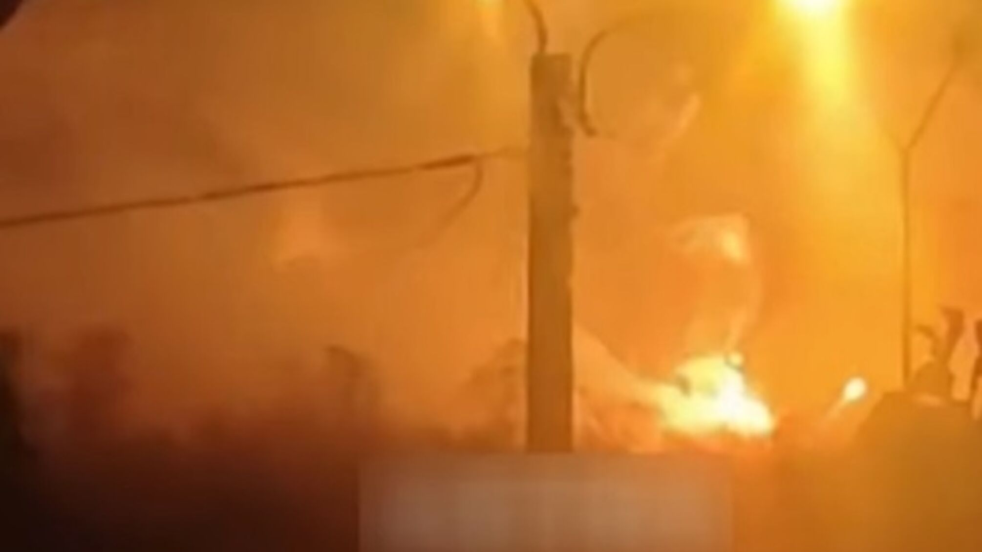 Российские СМИ сообщают о масштабном пожаре и погибших на авиабазе