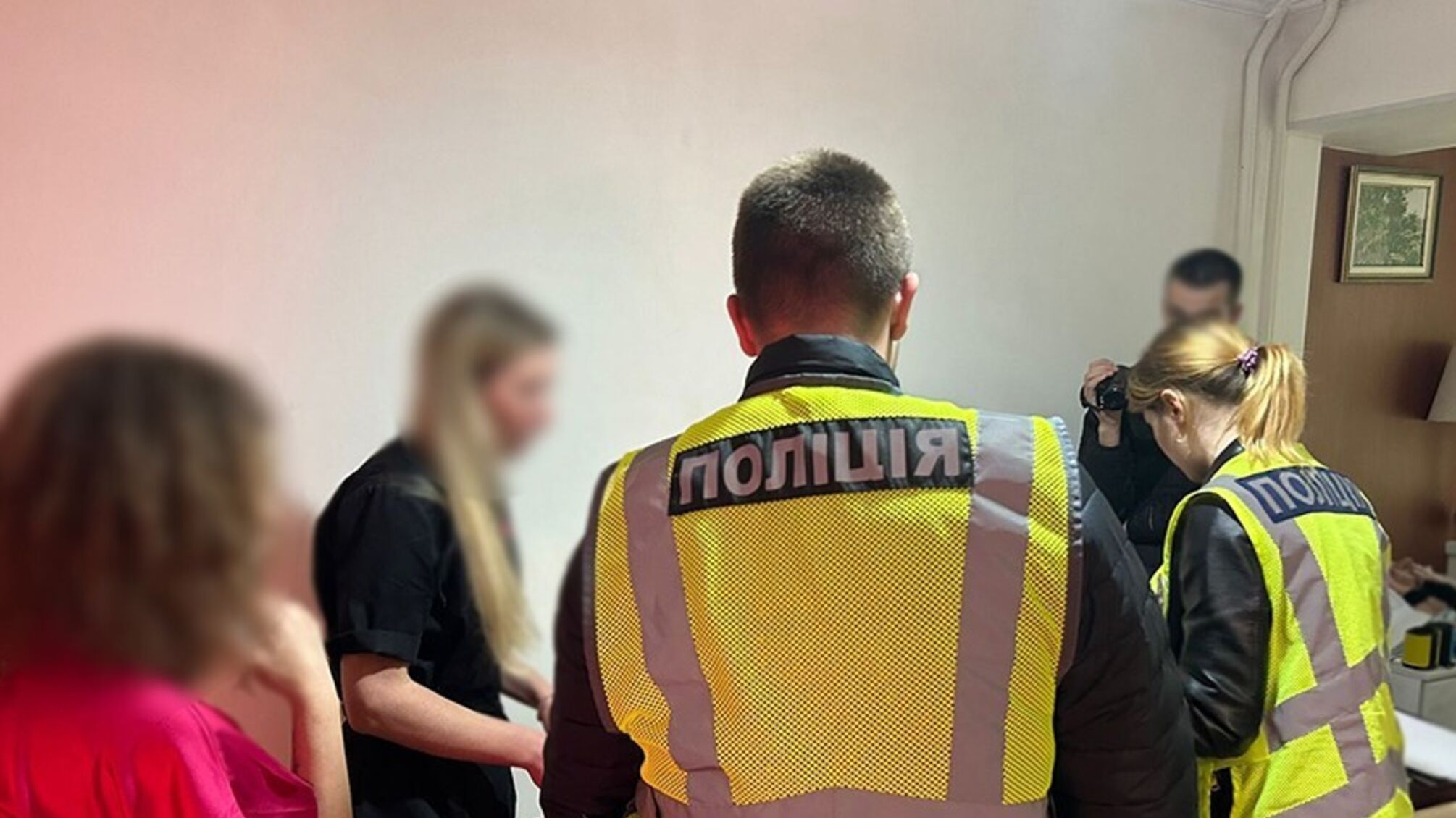 У Києві викрили борделі, які працювали під виглядом масажних салонів