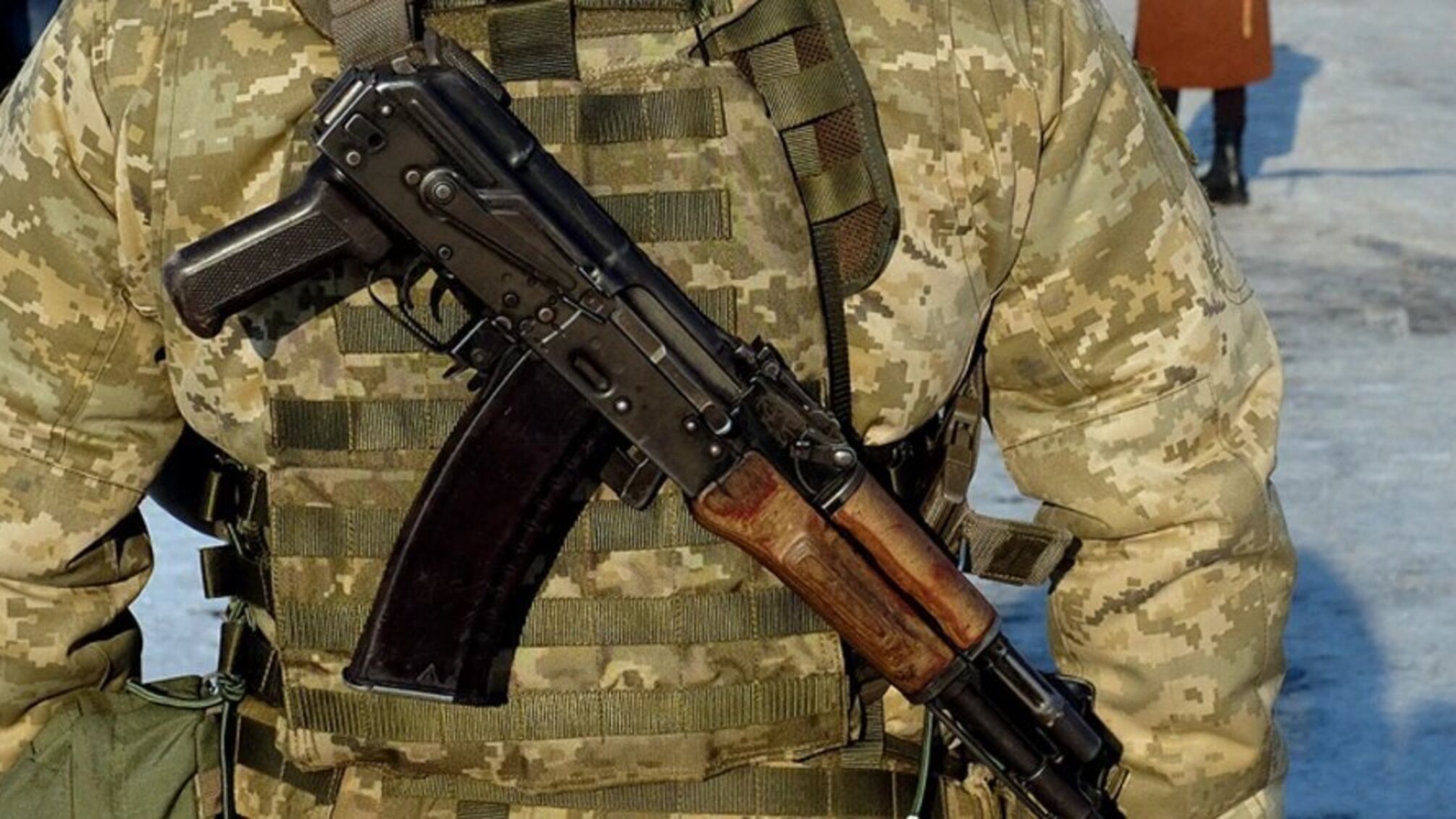 Украине не хватает солдат, чтобы остановить путина, – Bild